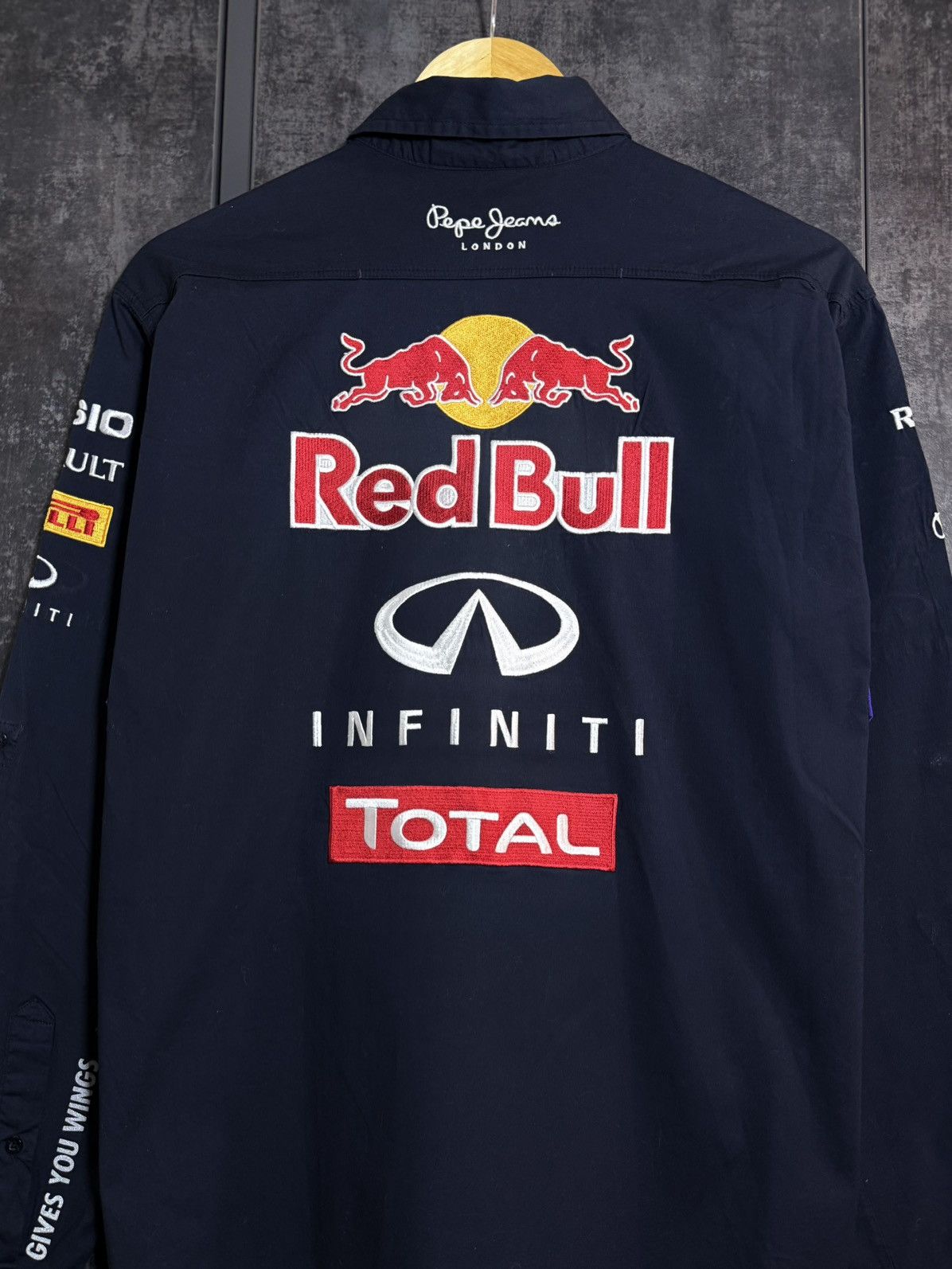 Pepe Jeans Sick Red Bull F1 Infiniti Racing Button Up Pepe Jeans Subaru Size US M / EU 48-50 / 2 - 8 Thumbnail