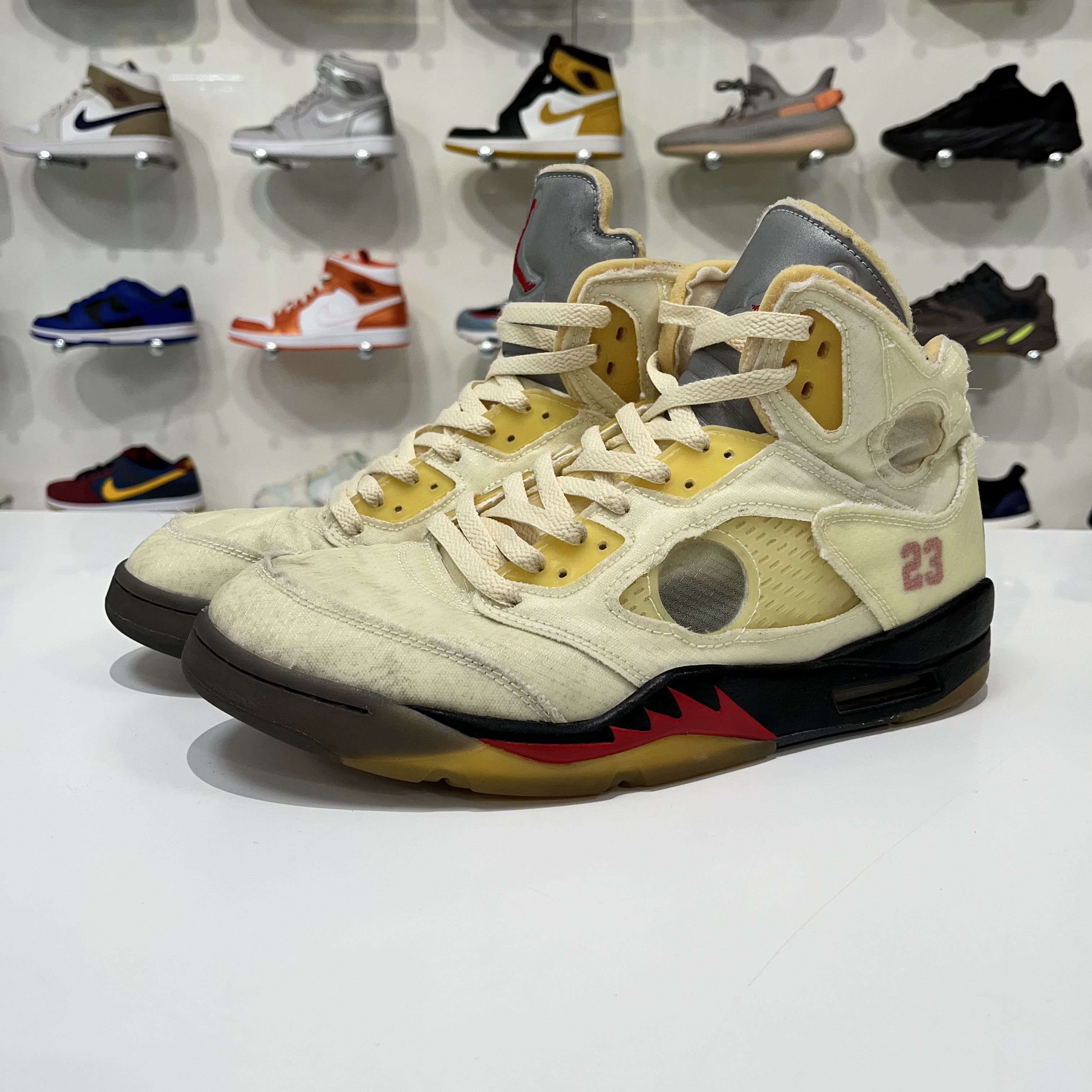 Nike × Off-White Air Jordan 5 Retro x Off-White Sail Size US 11 / EU 44 - 2 Thumbnail