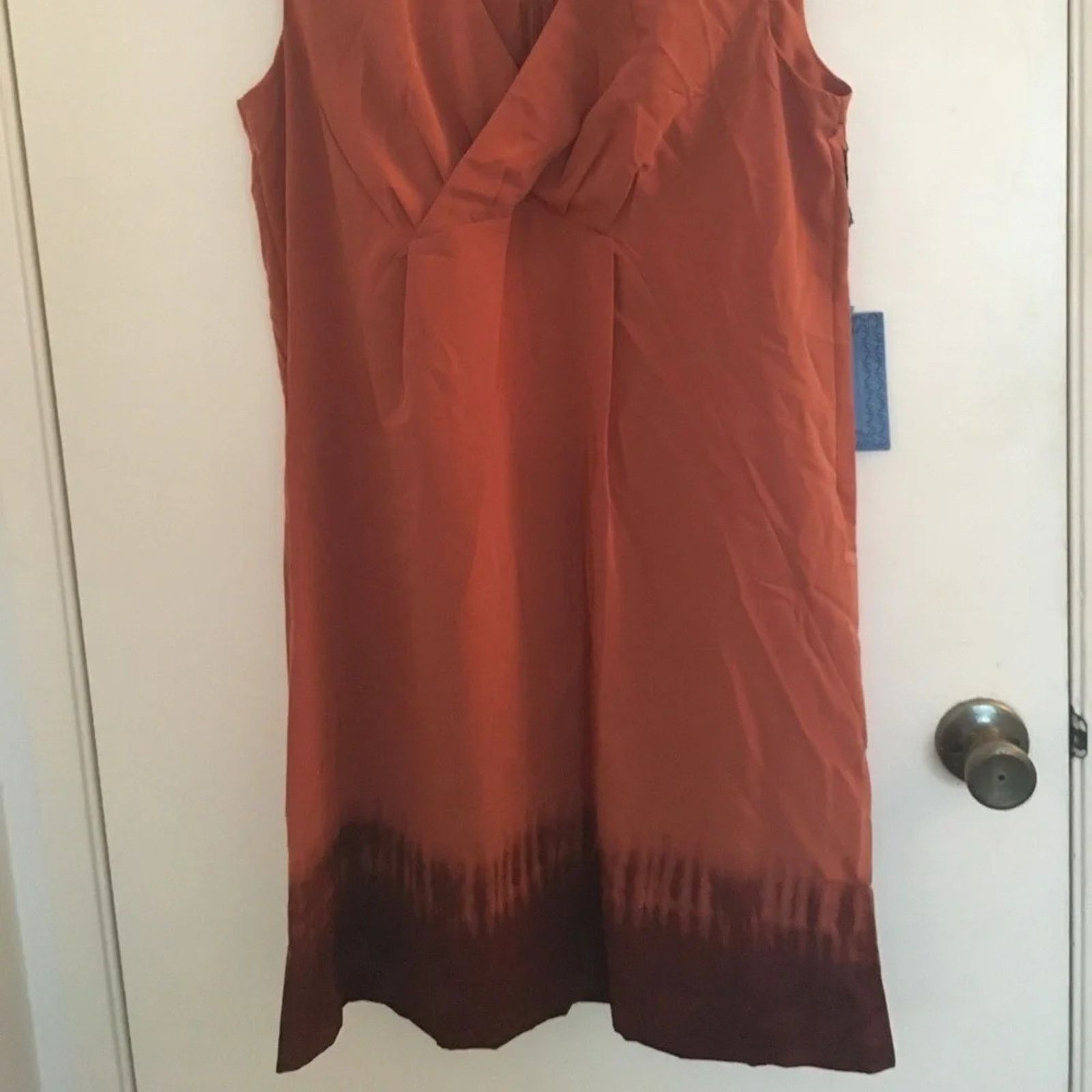 Vera Wang Simply Vera sleeveless knee length sheath dress, size 14 Size XL / US 12-14 / IT 48-50 - 2 Thumbnail