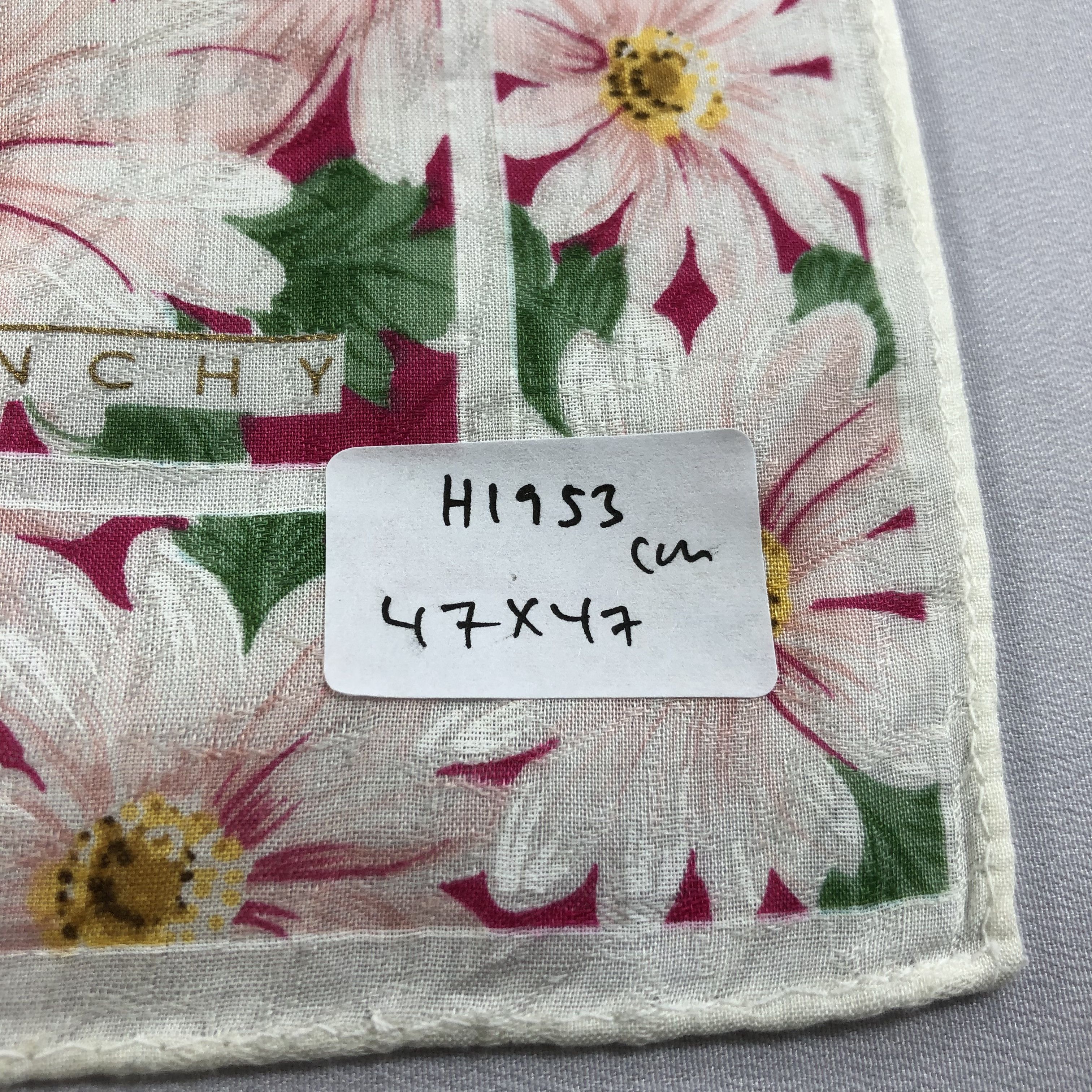 Vintage GiVENchY Floral Handkerchief Neckerchief Bandana H1953 Size ONE SIZE - 5 Thumbnail