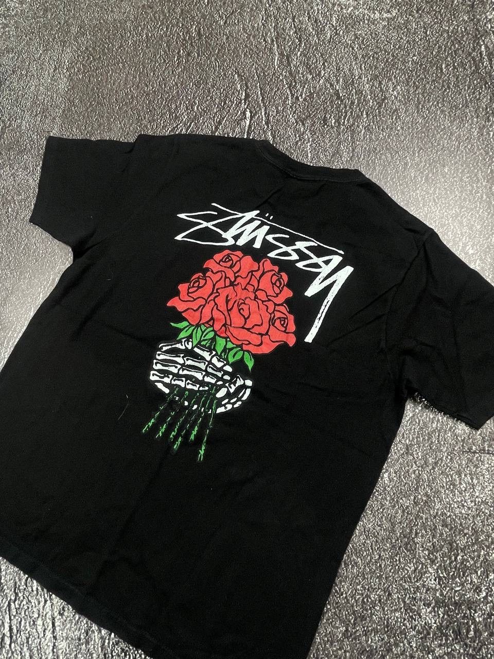 Stussy Vintage Stussy Rose T-shirts Y2K streetwear Size US S / EU 44-46 / 1 - 1 Thumbnail