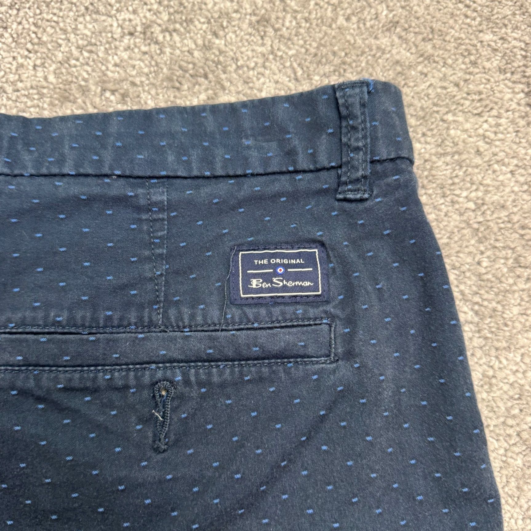 Ben Sherman Ben Sherman Polka Dot Chino Shorts Mens 34 Navy Blue Cotton Flat Front Casual Size US 34 / EU 50 - 3 Thumbnail
