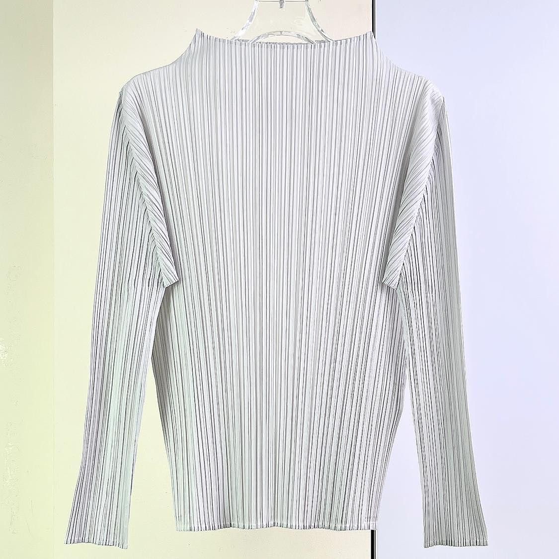 Pleats Please Issey Miyake Pleats Please Issey Miyake Pleated Long Sleeve Top Size 3 Size M / US 6-8 / IT 42-44 - 1 Thumbnail