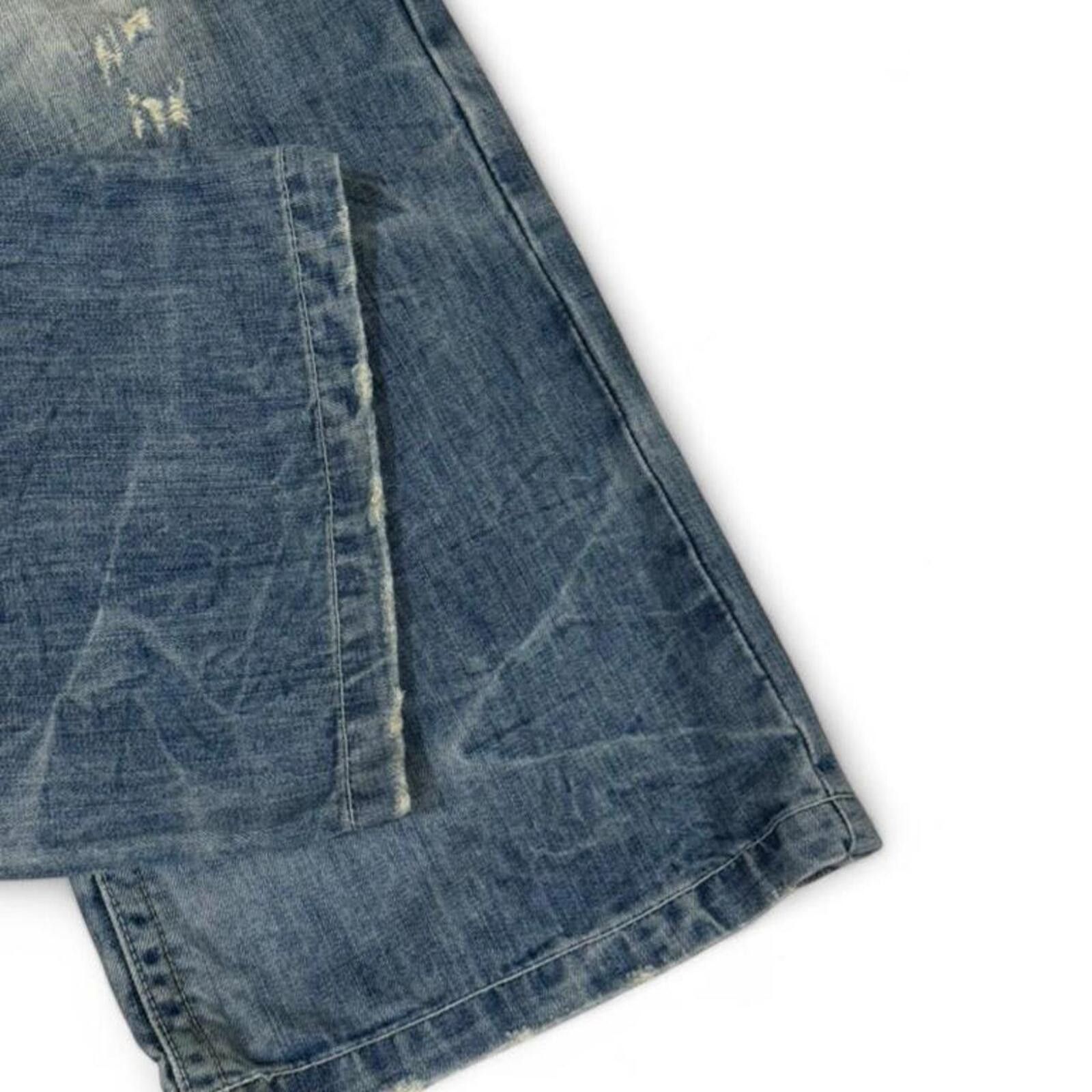 True Religion DOHC blue denim jeans with a unique design Size US 31 - 6 Thumbnail