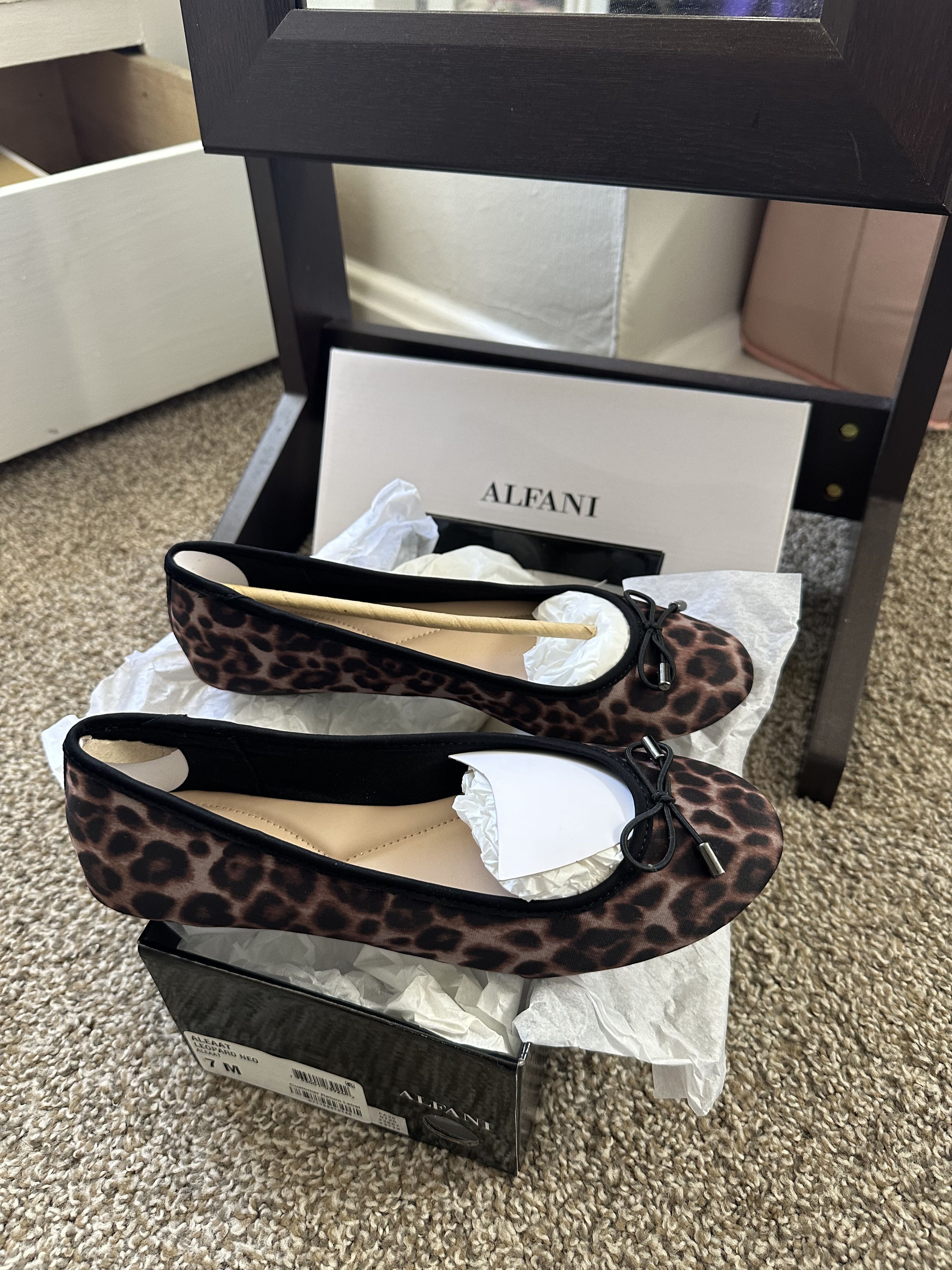 Alfani Flats Size US 7 / IT 37 - 2 Thumbnail