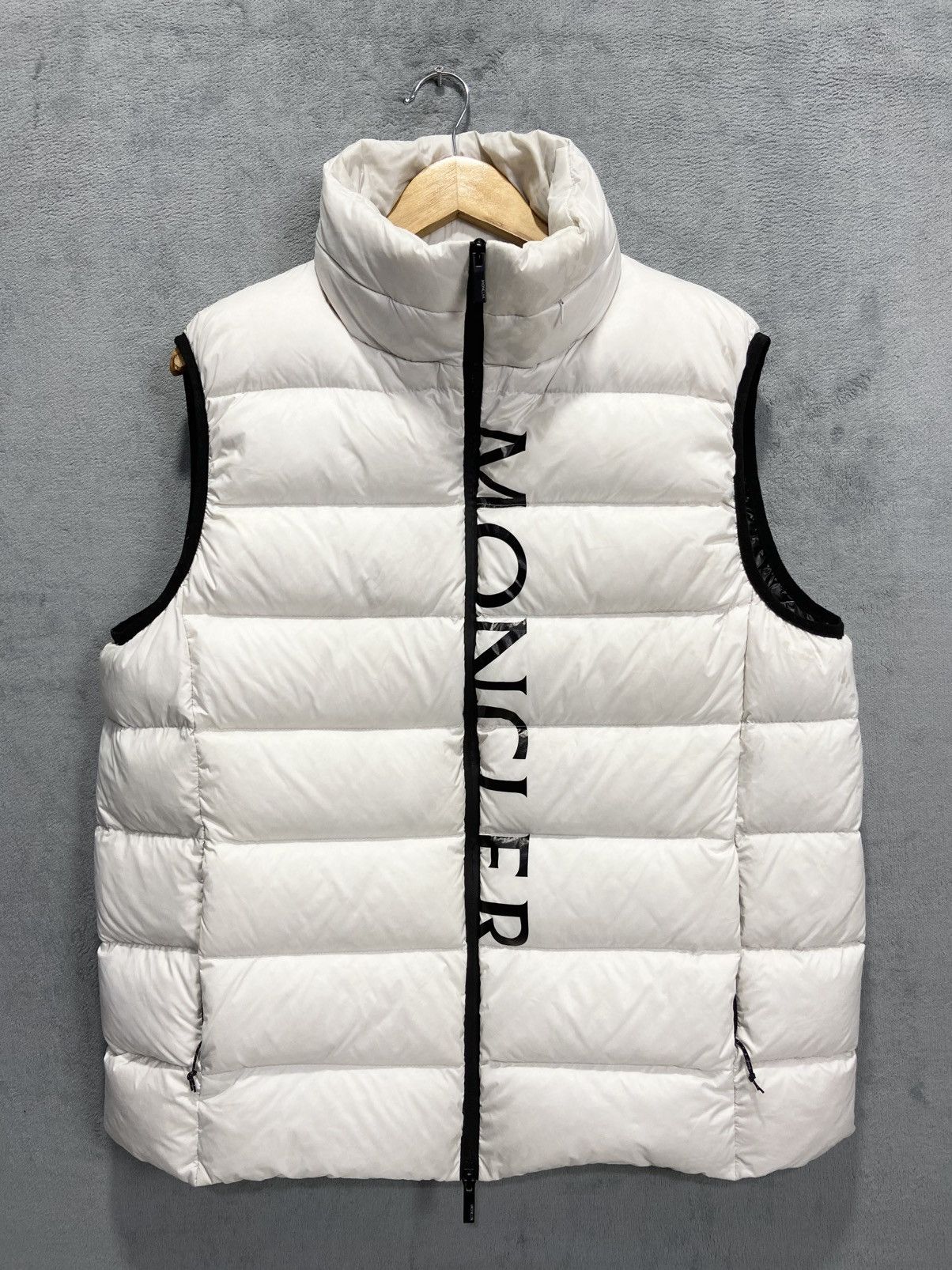 Moncler Cenis Giubbotto Down Vest Jacket