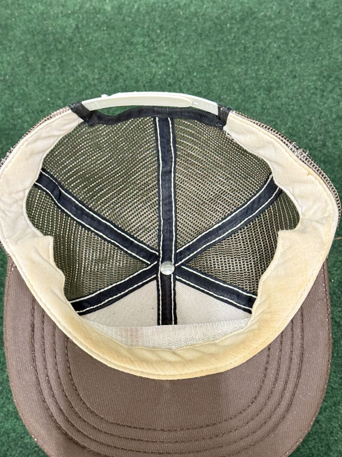 Vintage Vintage Montana Bank Trucker Hat Size ONE SIZE - 4 Thumbnail