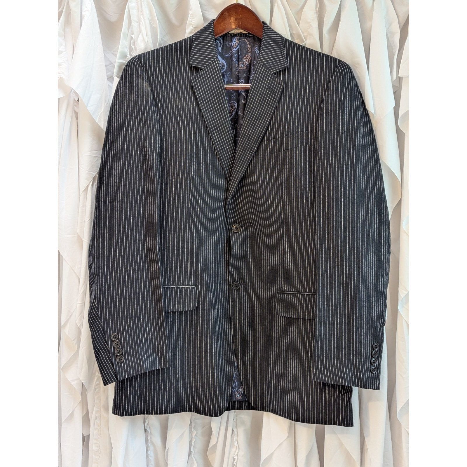 Joseph Abboud Size 38L Black w/White Pin Stripes Linen 2 Button Notch Size 38L - 1 Thumbnail