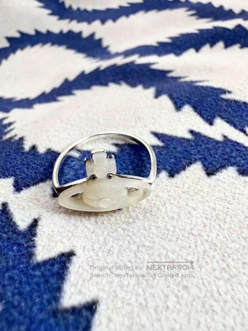 Vivienne Westwood Vivienne Westwood Vintage White Iridescent Mother of Pearl Size ONE SIZE - 1 Thumbnail