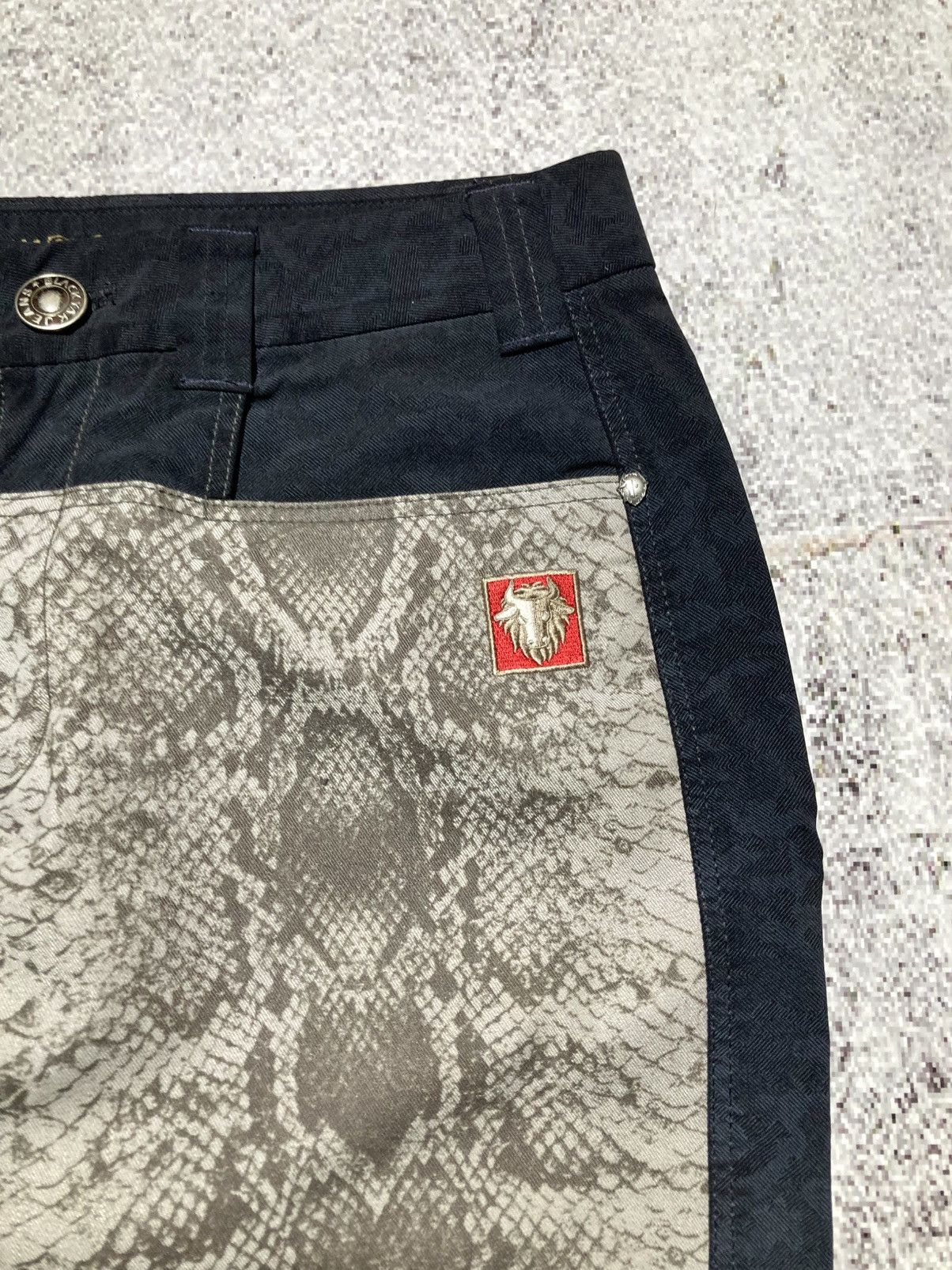 Japanese Brand 2000s BlackYak Snake Skin Pattern Nylon Outdoor Pants Size US 27 - 6 Thumbnail