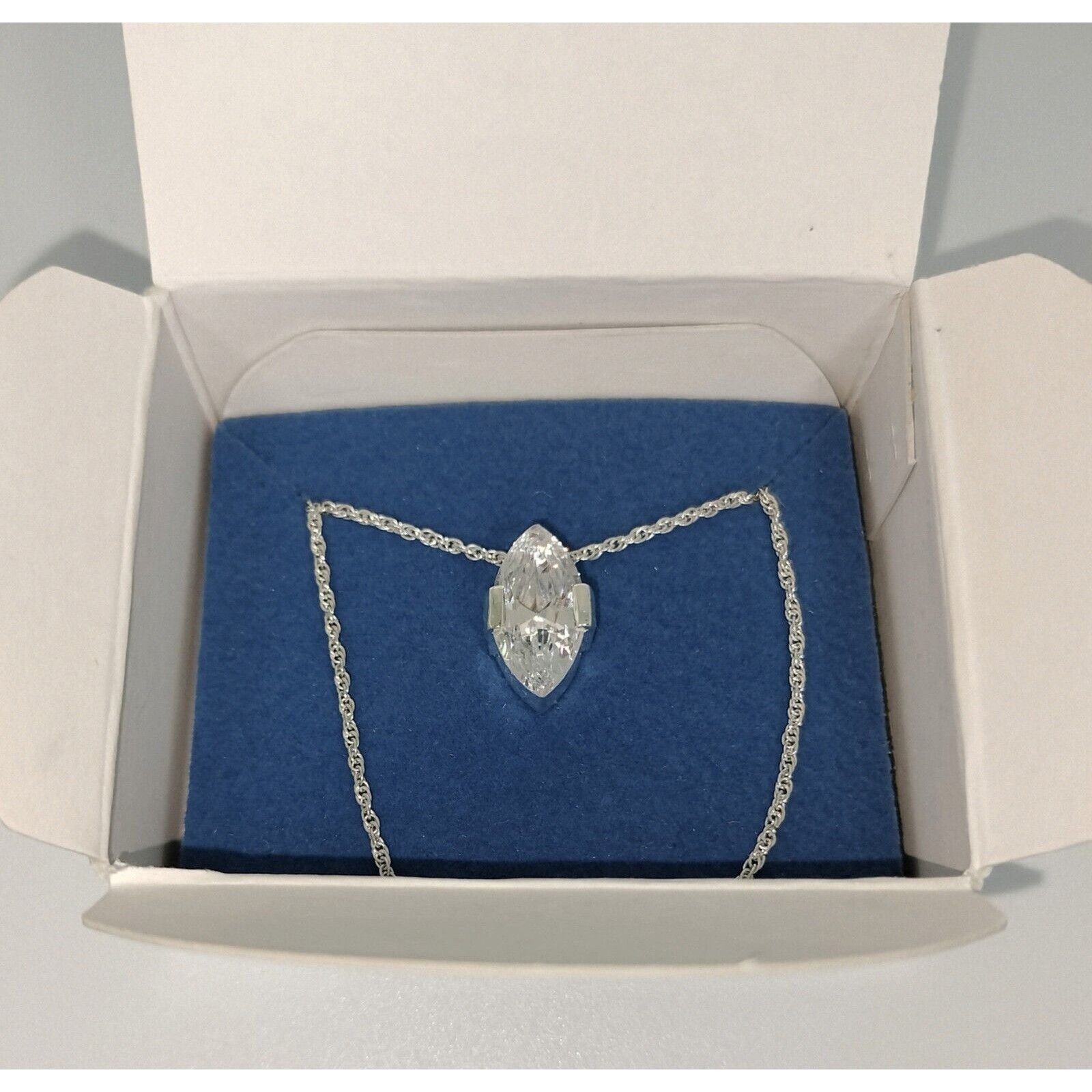 Vintage Avon Luminosity Ultra Marquise Cut CZ Necklace Vintage 2003 Size ONE SIZE - 13 Thumbnail