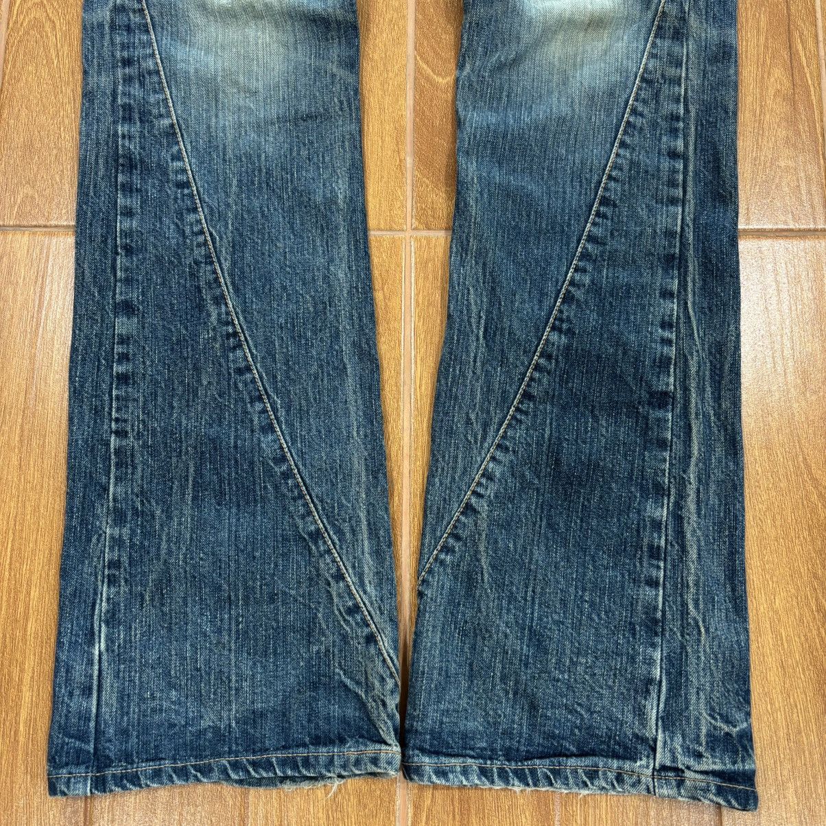 Edwin Edwin Flared Buckle Back Distressed Jeans Size US 32 / EU 48 - 5 Thumbnail