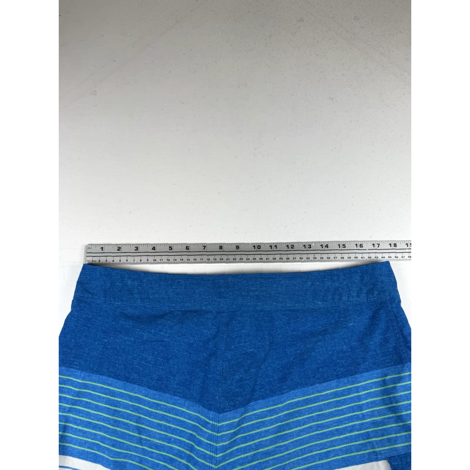 Billabong Billabong Board Shorts Men Bottom Teal Blue 33 Striped Unlined Side Pocket Bottoms Regular Size 33 Size 33 Size US 33 - 4 Thumbnail