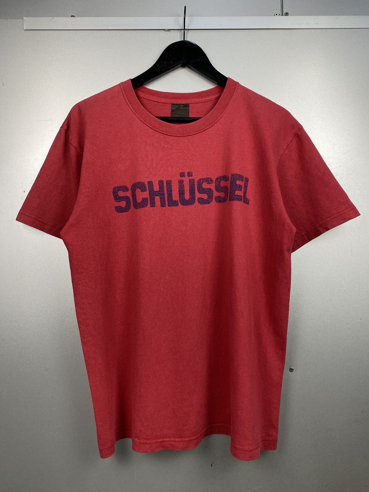 Schlussel Spellout Tee with Backhit Size US L / EU 52-54 / 3 - 1 Thumbnail