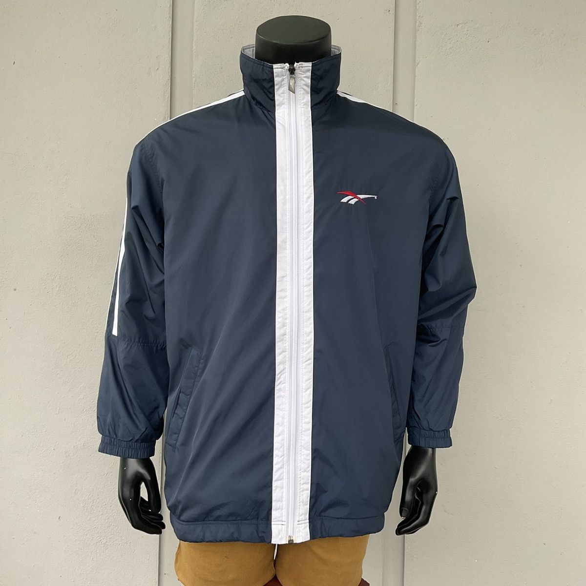 Reebok × Vintage Vintage REEBOK Track Windbreaker Jacket Size US M / EU 48-50 / 2 - 4 Thumbnail
