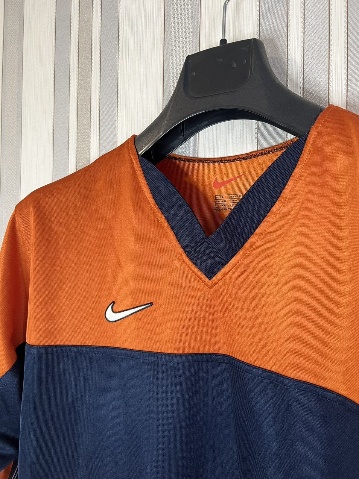 Nike × Vintage Vintage Nike Team Soccer Jersey T Shirt Size US S / EU 44-46 / 1 - 4 Thumbnail