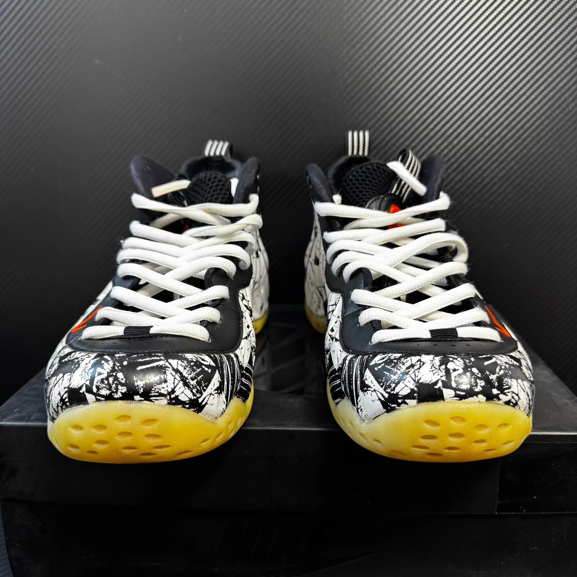 Nike Nike Foamposite One Q11 Size US 8 / EU 41 - 4 Thumbnail