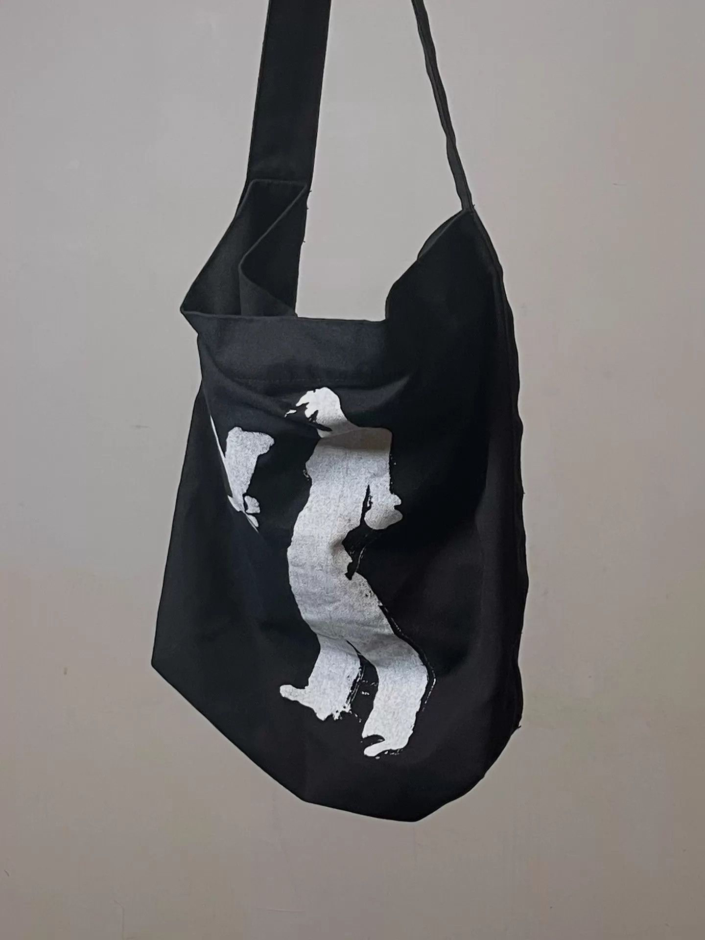 Yohji Yamamoto Yohji Yamamoto Omotesando Limited Canvas Tote Bag Size ONE SIZE - 1 Thumbnail