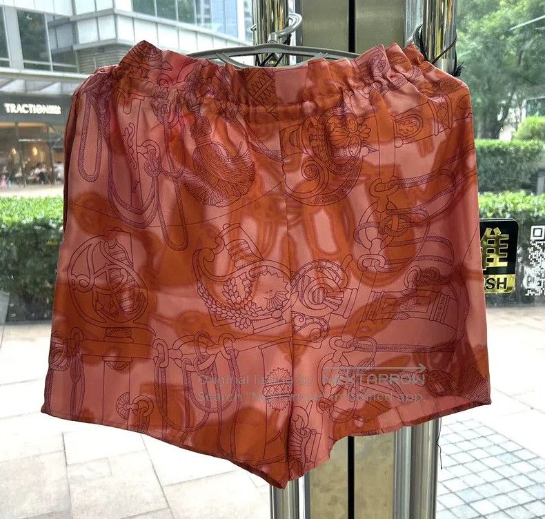 Hermes Hermes 100% mulberry silk shorts Size 24" / US 00 / IT 34 - 1 Thumbnail