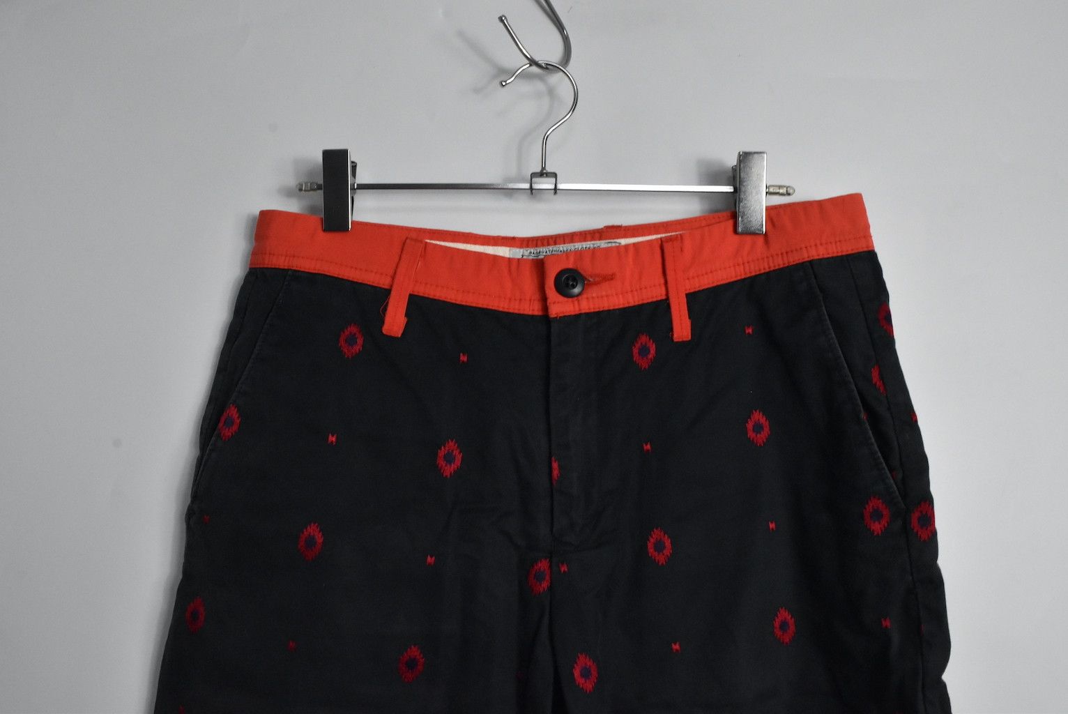 Eototo × Sasquatchfabrix sasquatchfabrix/small graphic chino pants/27910 - 785 66 Size US 30 / EU 46 - 4 Thumbnail