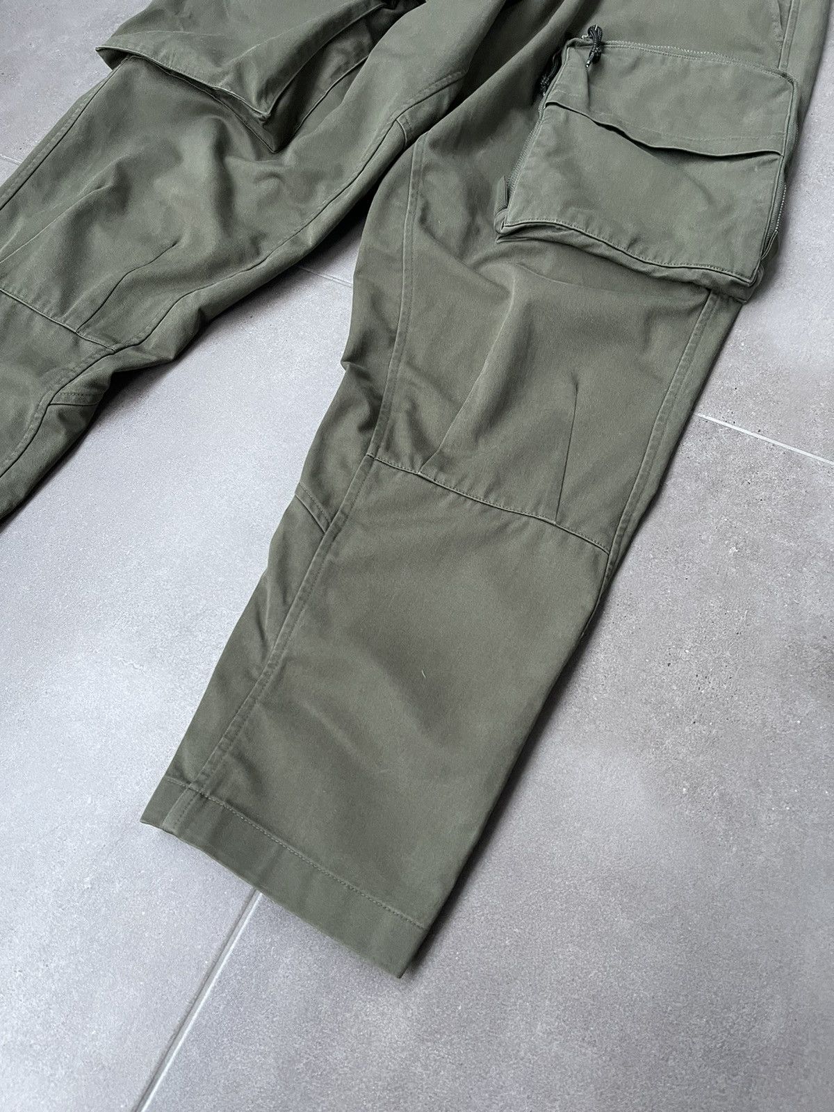 Nike ACG Nike ACG X Errolson Hugh Technical Swamp Green Cargo Pants Size US 30 / EU 46 - 9 Thumbnail