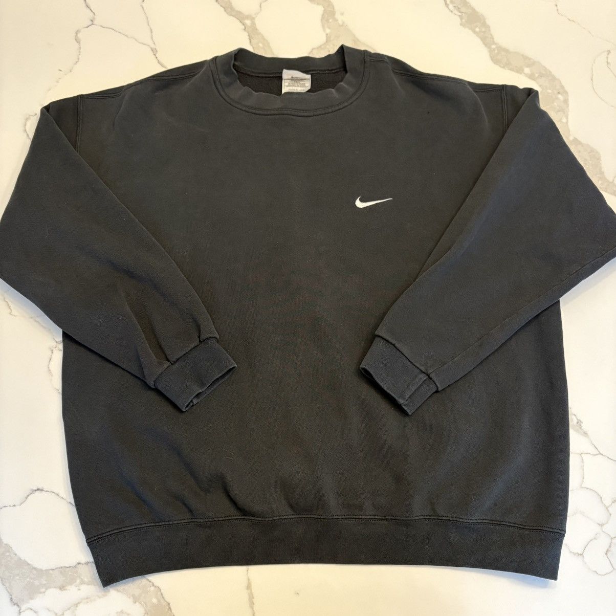 Nike × Vintage Vintage Nike Swoosh Crewneck Sweatshirt USA Size US XL / EU 56 / 4 - 1 Thumbnail