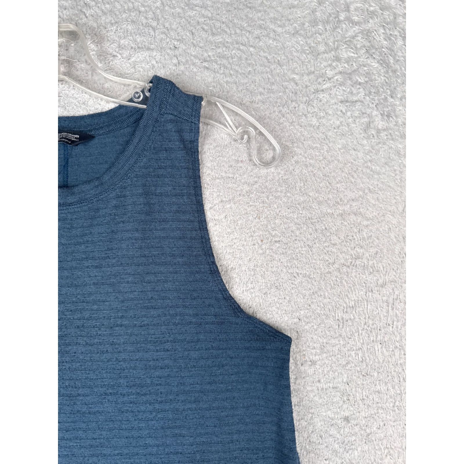 The North Face The North Face Shirt Women Medium Blue Tank Sleeveless Crew Neck Poly Blend Gym Size M / US 6-8 / IT 42-44 - 2 Thumbnail