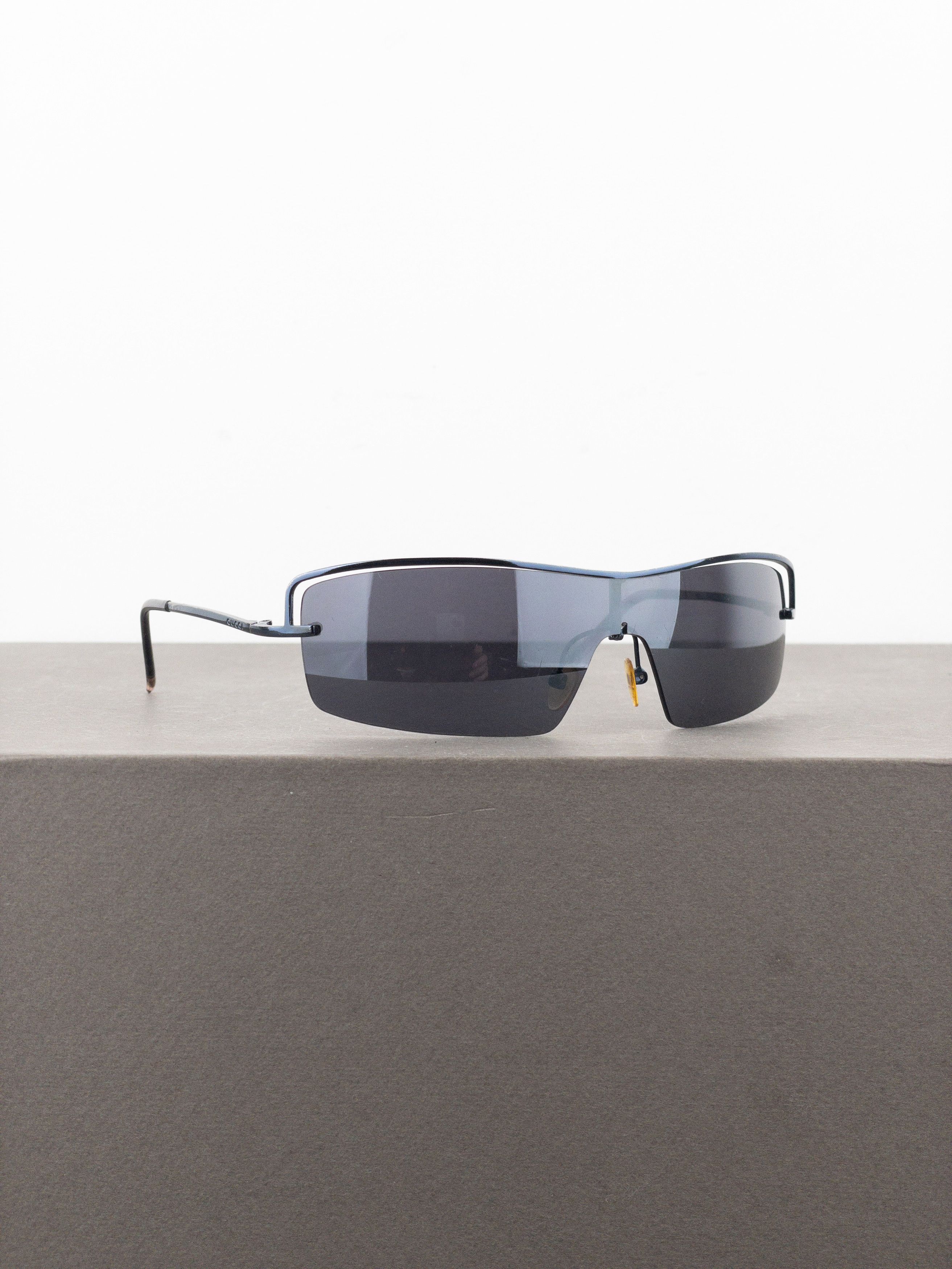 Gucci Gucci by Tom Ford 2000s GG2683/S Wrap Mask Shield Sunglasses Size ONE SIZE - 3 Thumbnail