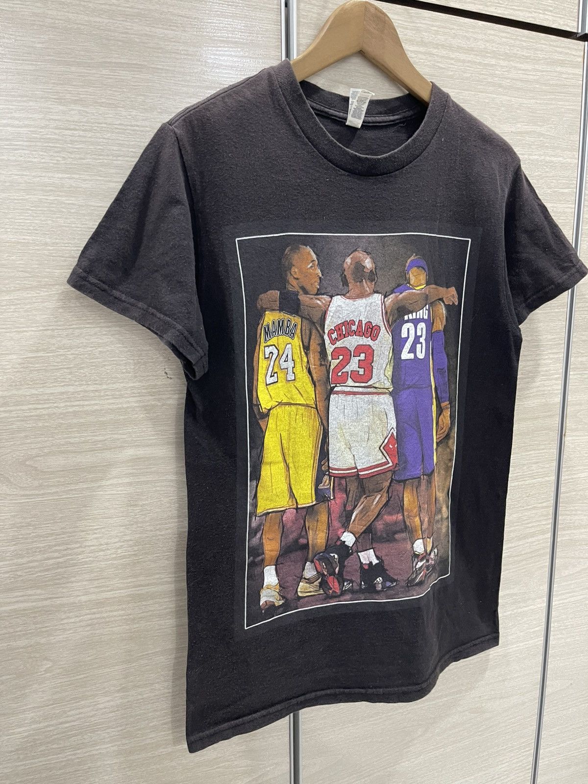 NBA Vintage Kobe Bryant Michael Jordan LeBrom James T-Shirt Size US S / EU 44-46 / 1 - 4 Thumbnail