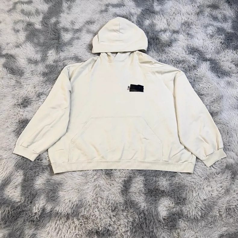 Balenciaga Balenciaga White tape coke tape wave sweater Size US L / EU 52-54 / 3 - 1 Thumbnail