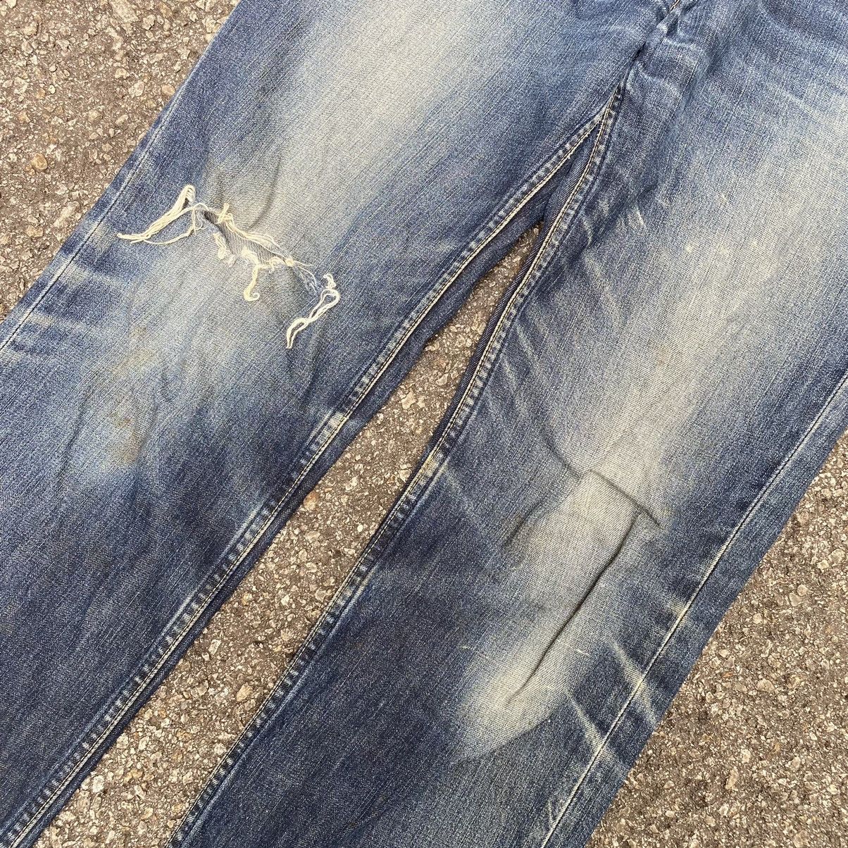 Levi's Vintage Levi's 502 Distressed Faded Jeans Non Selvedge Size US 32 / EU 48 - 3 Thumbnail
