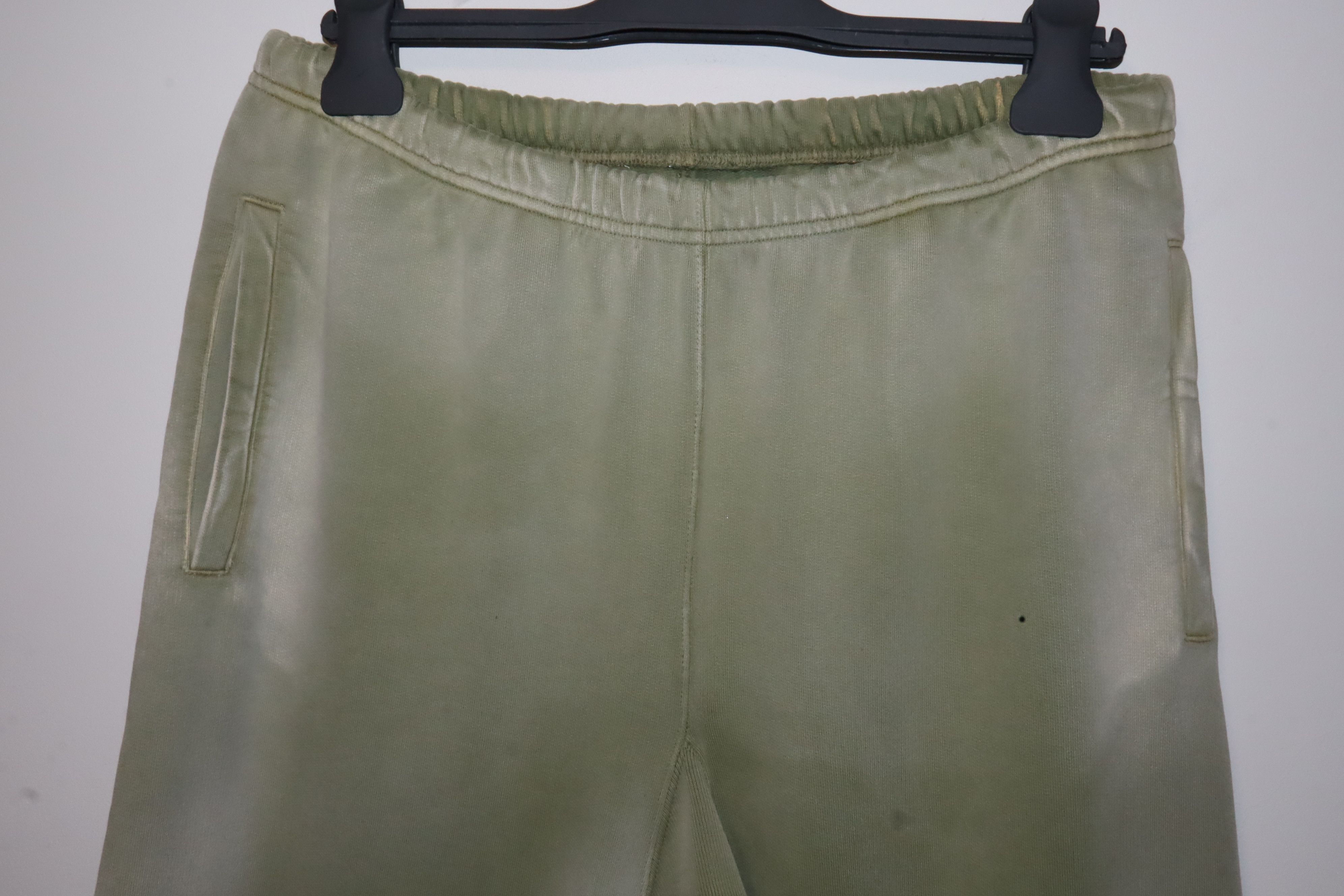Supreme Washed effect logo sweatpants Size US 32 / EU 48 - 7 Thumbnail
