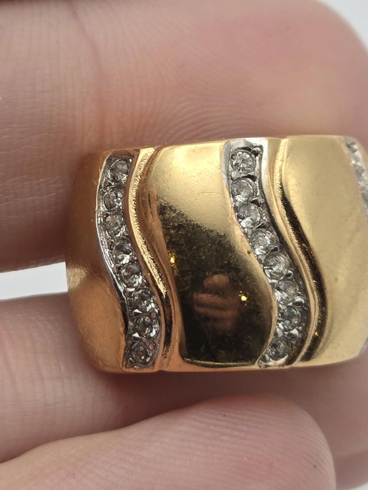 Givenchy Vintage Givenchy Paris NY Gold Tone Clip Earrings w Crystals Size ONE SIZE - 6 Thumbnail