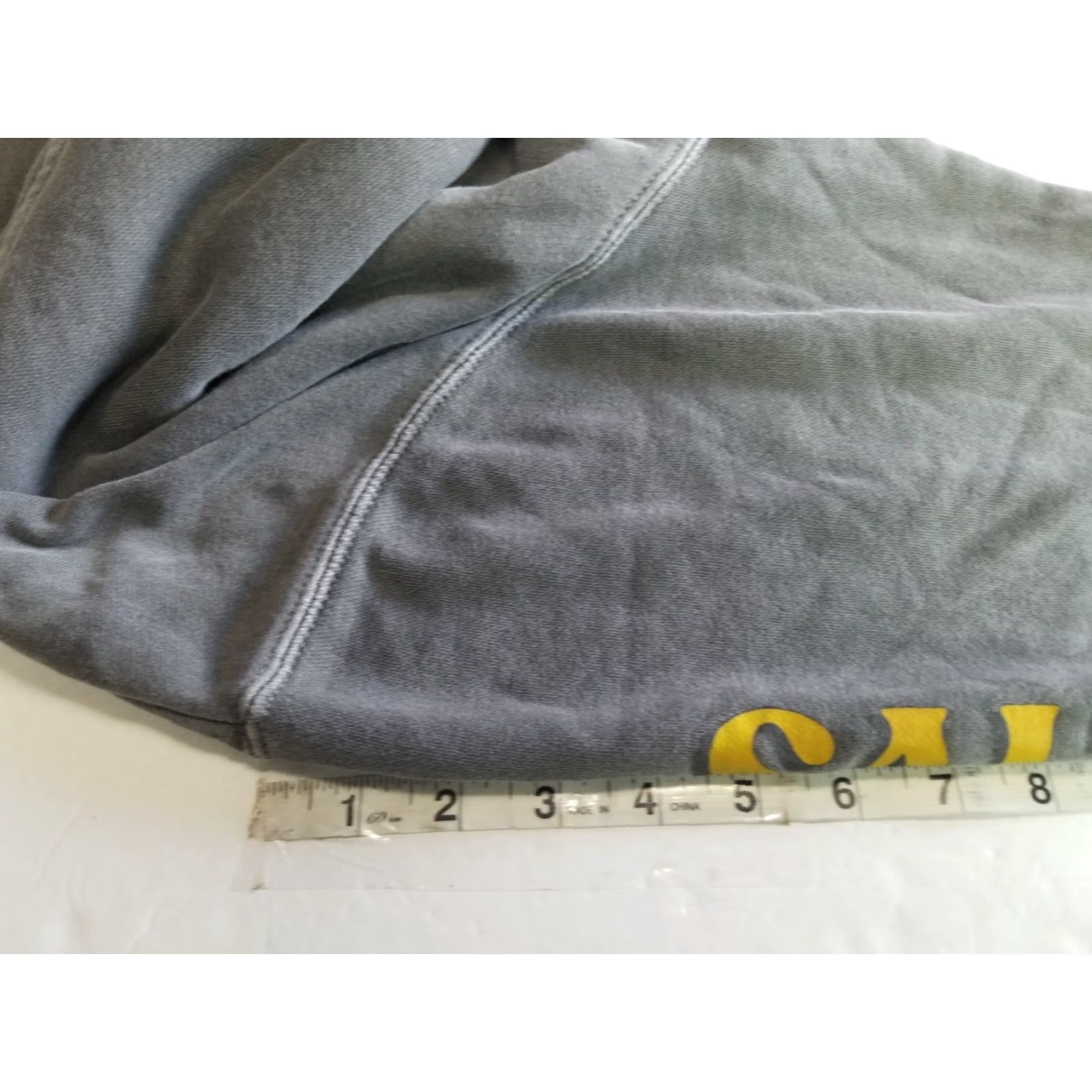 Vintage Salty Crew Hoodie Mens Large Gray Crew Neck Pullover Hooded Graphic Print with Pockets Nautical Fish Theme Size US L / EU 52-54 / 3 - 7 Thumbnail