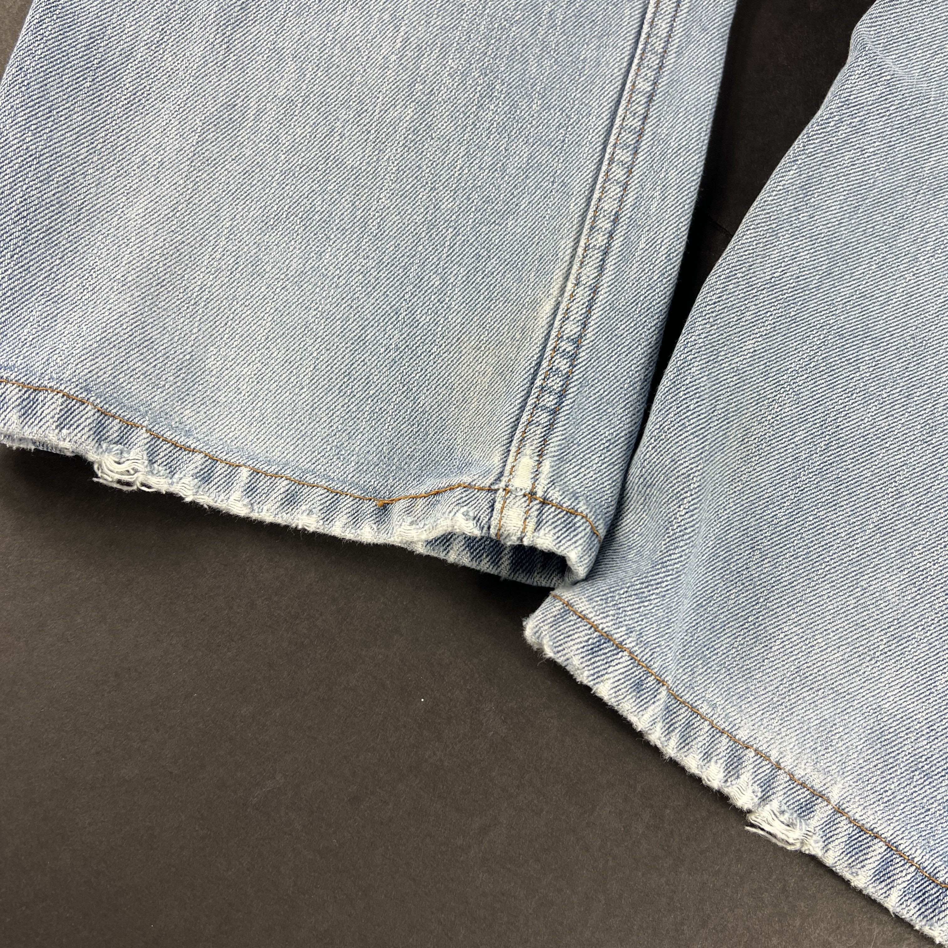 Levi's Y2K Levi's Jean 505 Straight Blue Distressed Denim Size US 33 - 18 Thumbnail