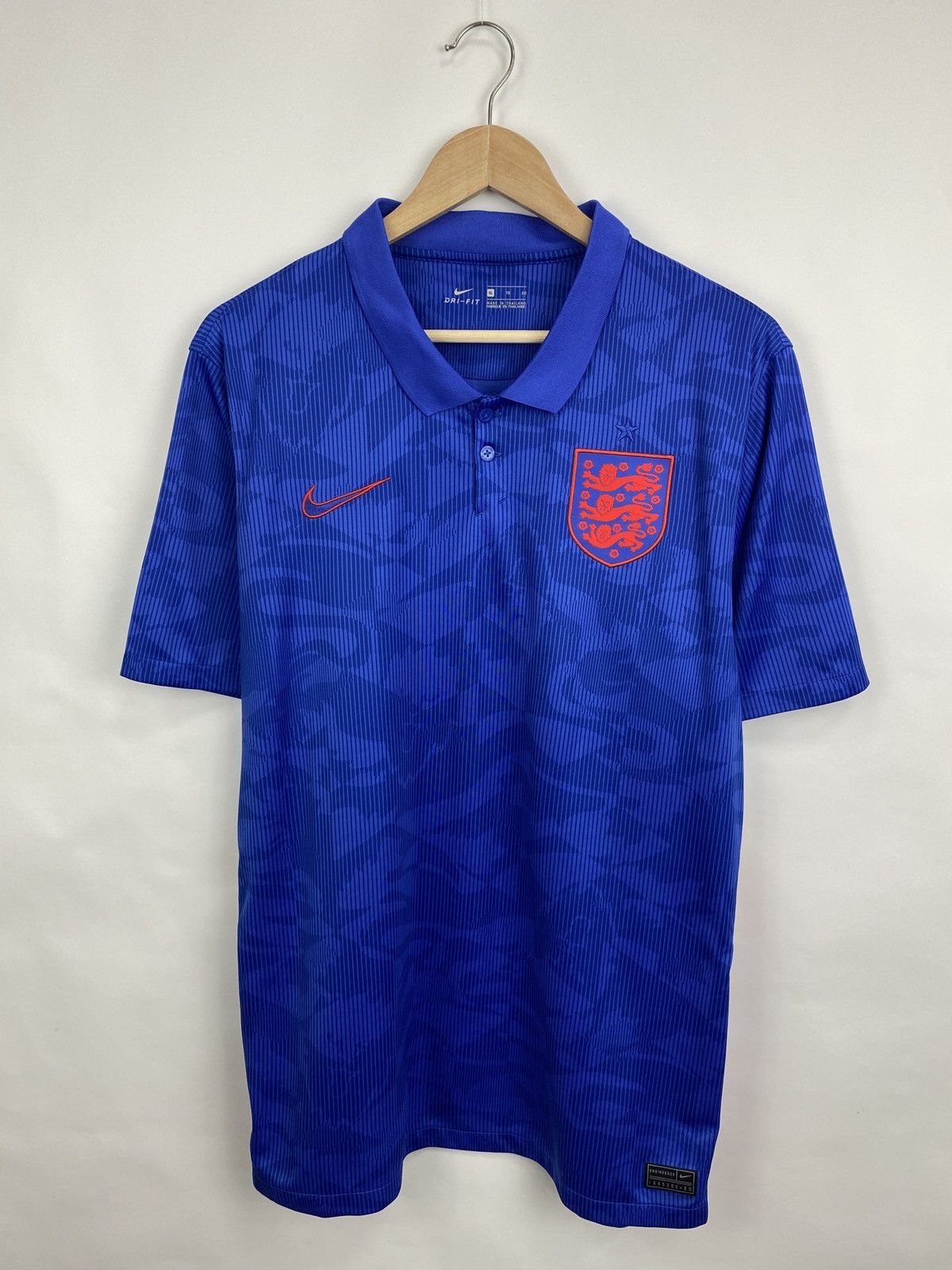 Nike 🏴󠁧󠁢󠁥󠁮󠁧󠁿 England Nike 2021 Soccer Jersey Training Rare Retro Y2K Size US XL / EU 56 / 4 - 3 Thumbnail