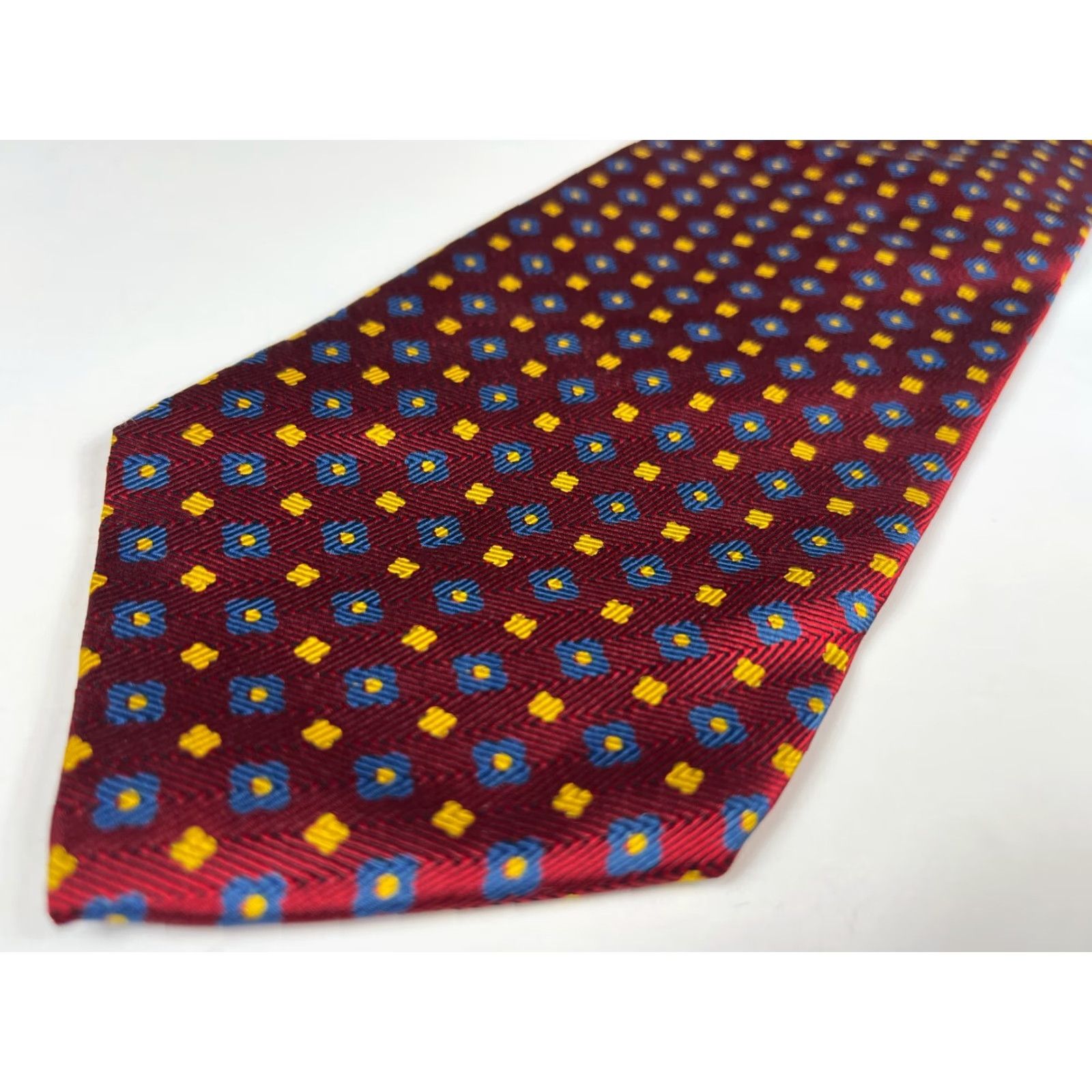 Giorgio Armani VINTAGE Giorgio Armani Classico Silk Tie 58.25" 3.75" Wide Handmade in Italy Red Floral Logo Men Tie Size ONE SIZE - 6 Thumbnail