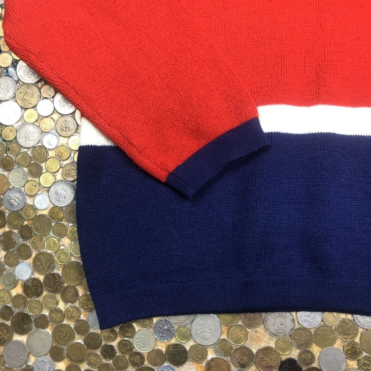 Vintage Vintage sweater sweatshirt 90's Size US M / EU 48-50 / 2 - 3 Thumbnail