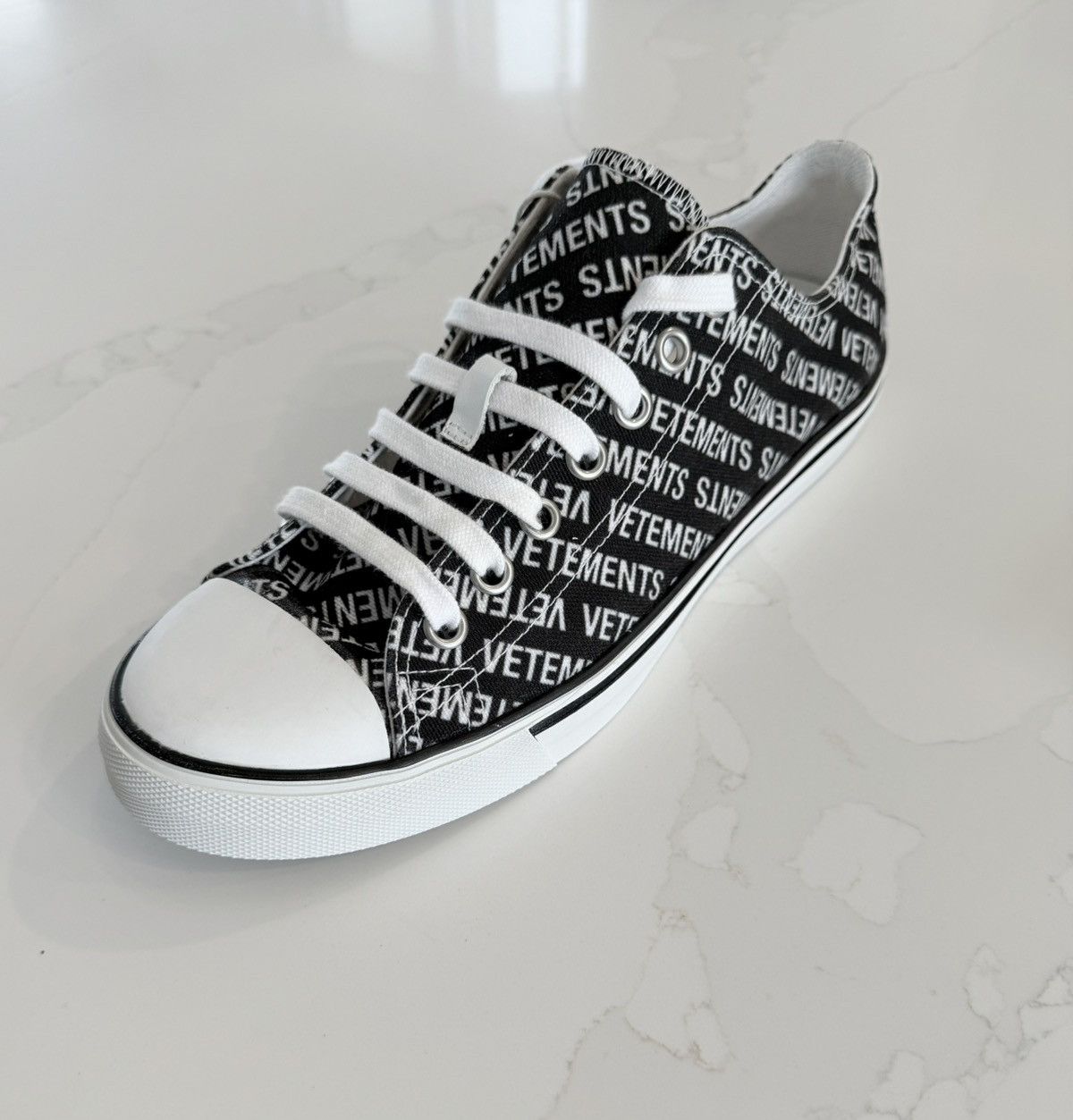 Vetements New FW18 Phase 2 Monogram CTN Low Top Canvas Sneakers 42 Size US 8.5 / EU 41-42 - 15 Thumbnail
