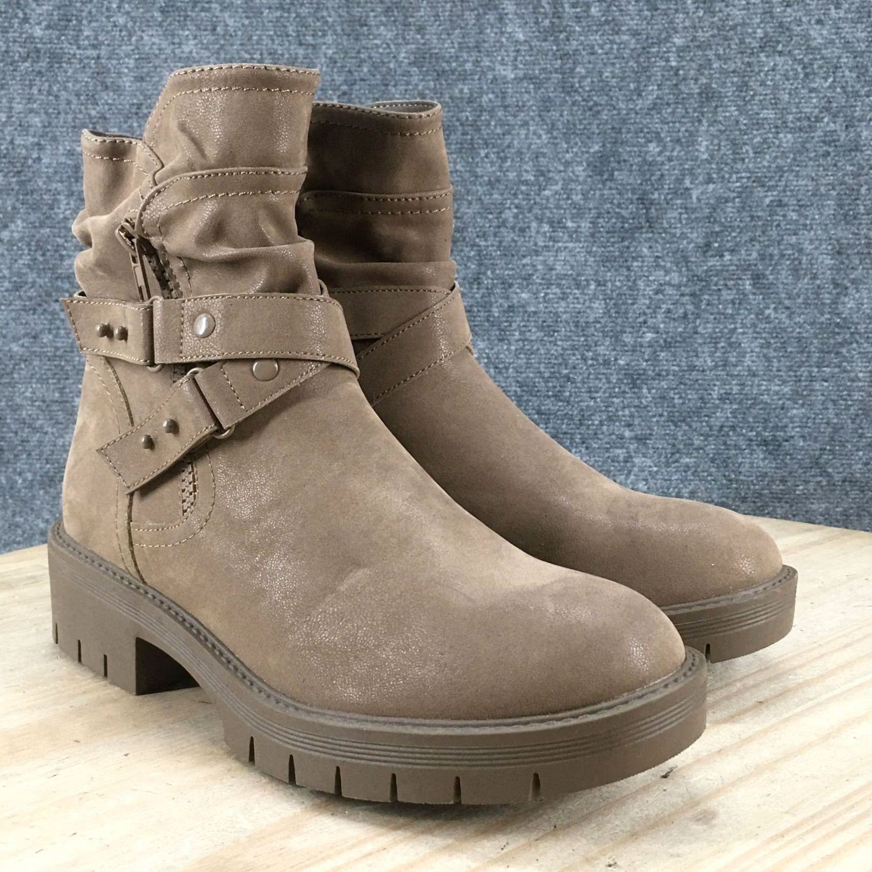 Vintage Maurices Boots Womens Arya Ankle Booties Brown Faux Leather Side Zip Block M Womens 7.5 Shoes Brown Bootie Casual Fall Winter Modern Mens? Size US 8 / IT 38 - 5 Thumbnail