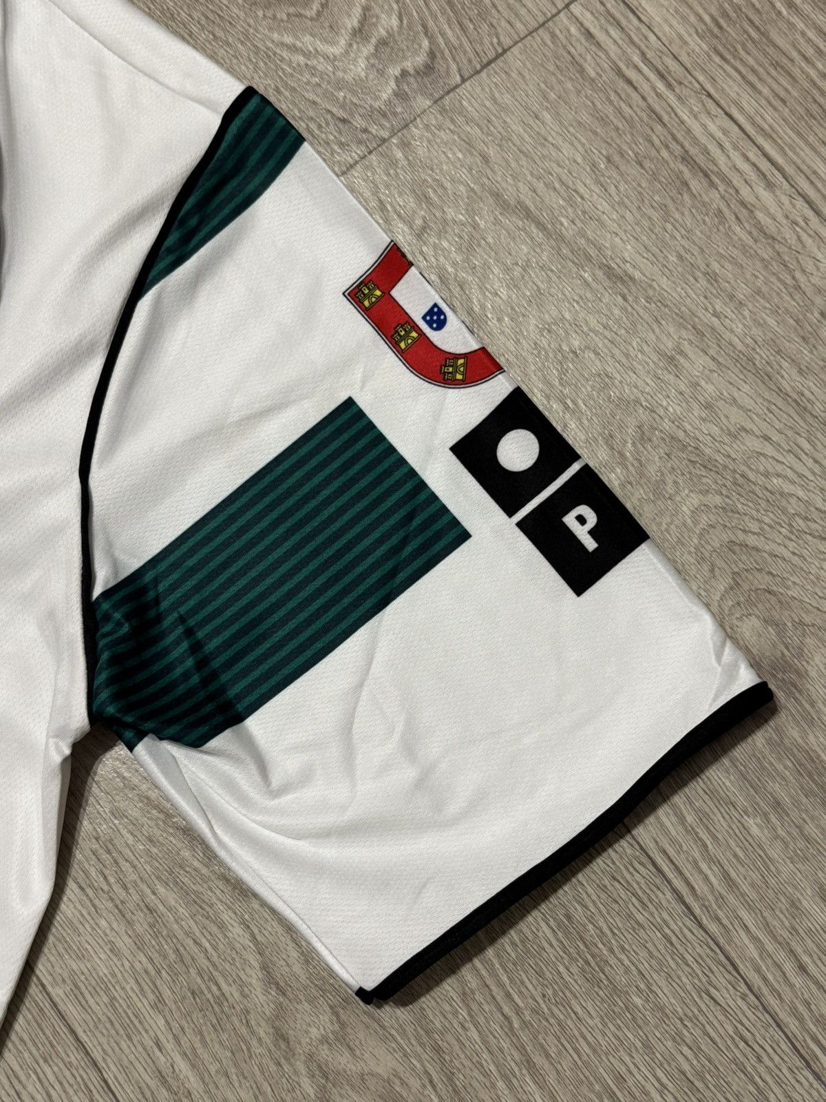 Vintage 🔷Retro Sporting Lisbon Ronaldo #28 2002/03 Soccer jersey🔷 Size US XL / EU 56 / 4 - 3 Thumbnail