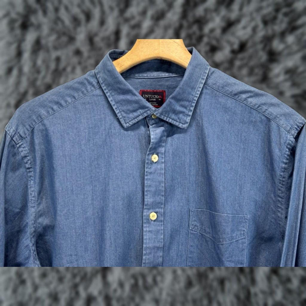 UNTUCKit UNTUCKit Shirt Mens Large Chambray Long Sleeve Button Up Lightweight Blue Size US L / EU 52-54 / 3 - 1 Thumbnail