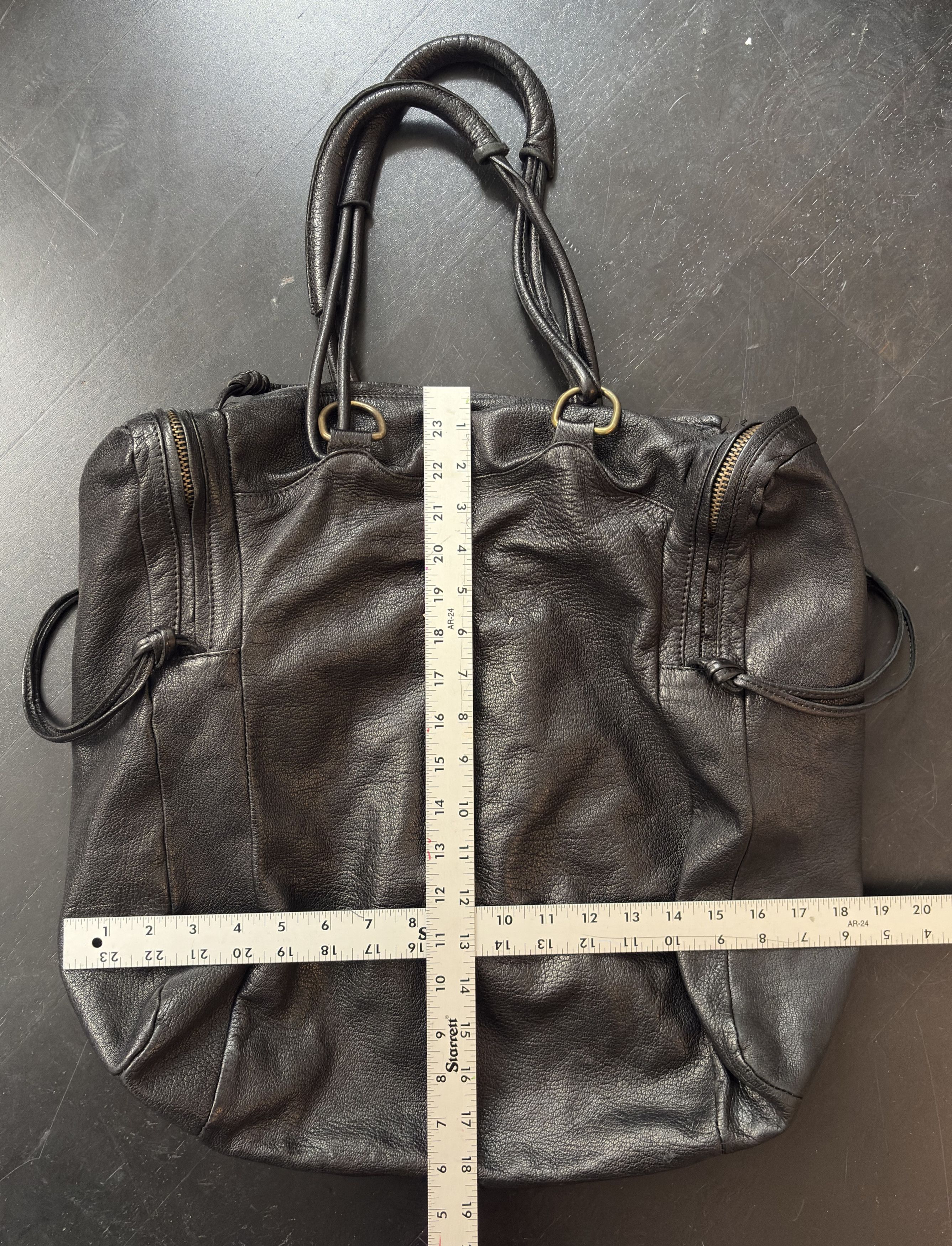 Maison Margiela Maison Margiela Black Leather Shoulder Bag Size ONE SIZE - 16 Thumbnail