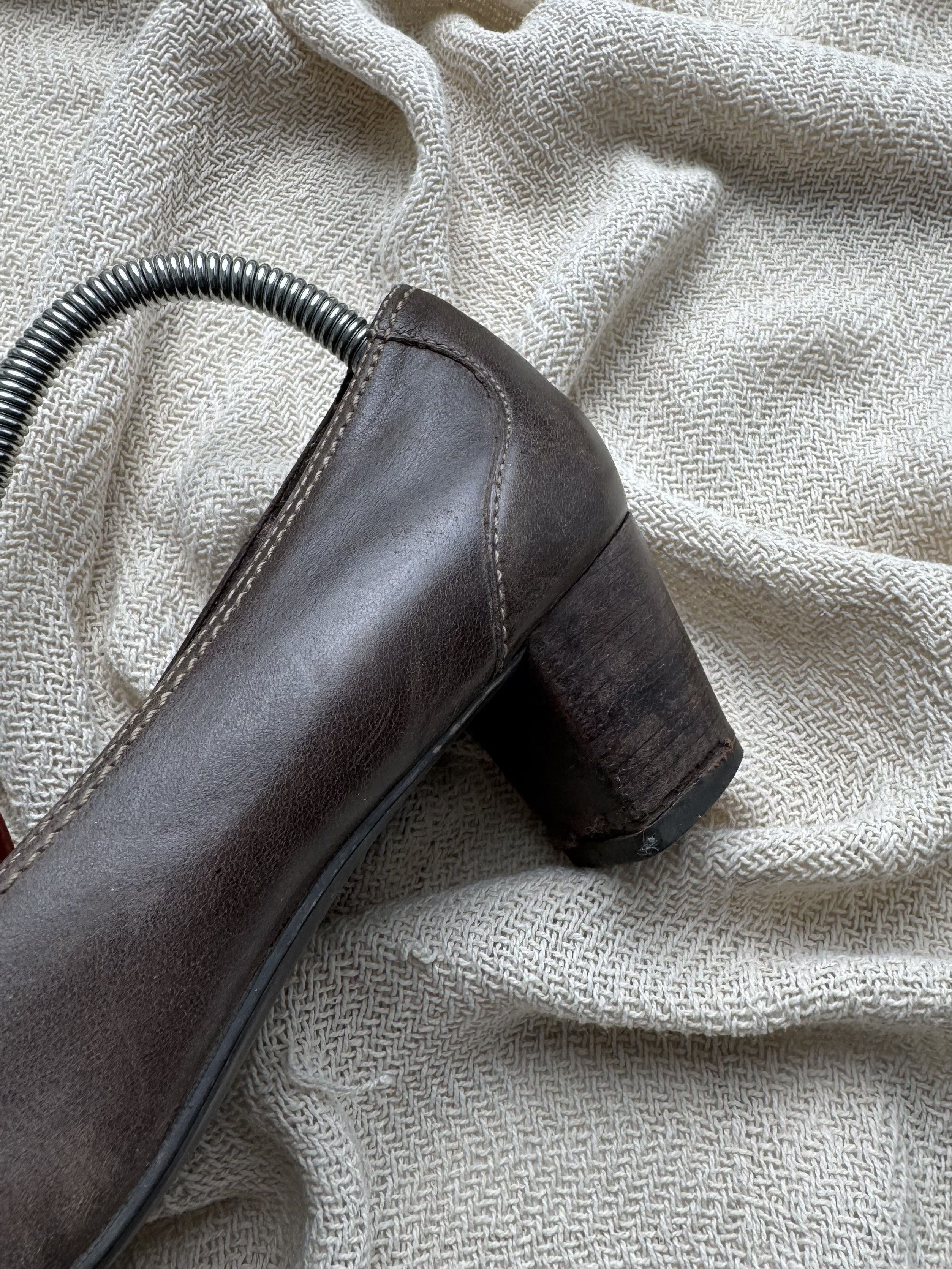 Vintage Vintage Leather Mary Jane Pumps Block Heel Classic Shoes Size US 9 / IT 39 - 3 Thumbnail
