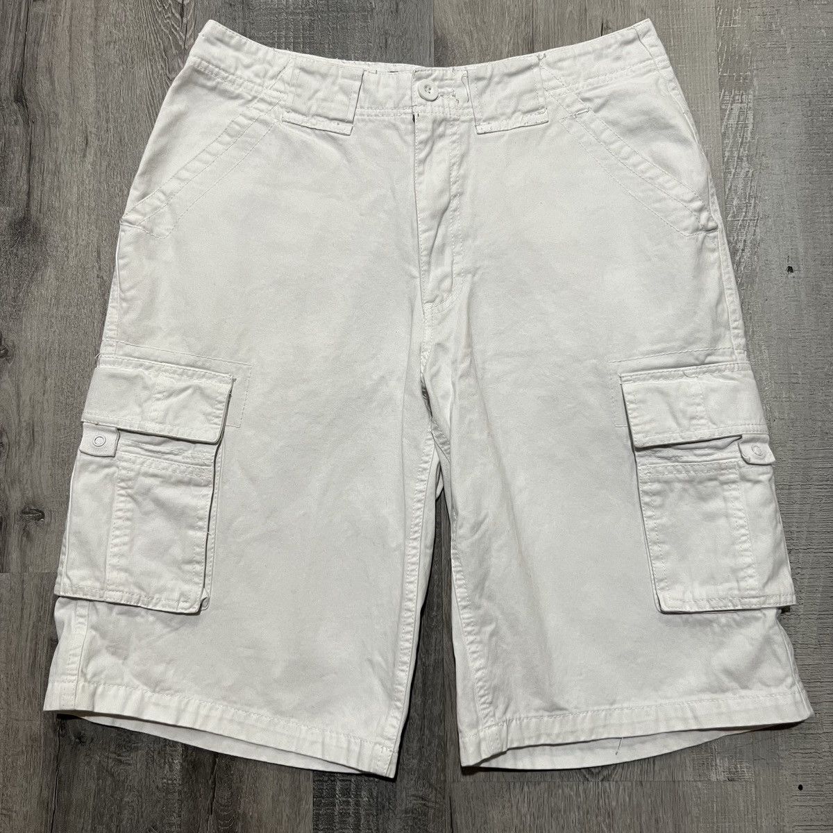 Southpole × Vintage VTG Southpole Baggy White Y2K Cargo Skater Hip Hop Shorts Size US 32 / EU 48 - 1 Thumbnail