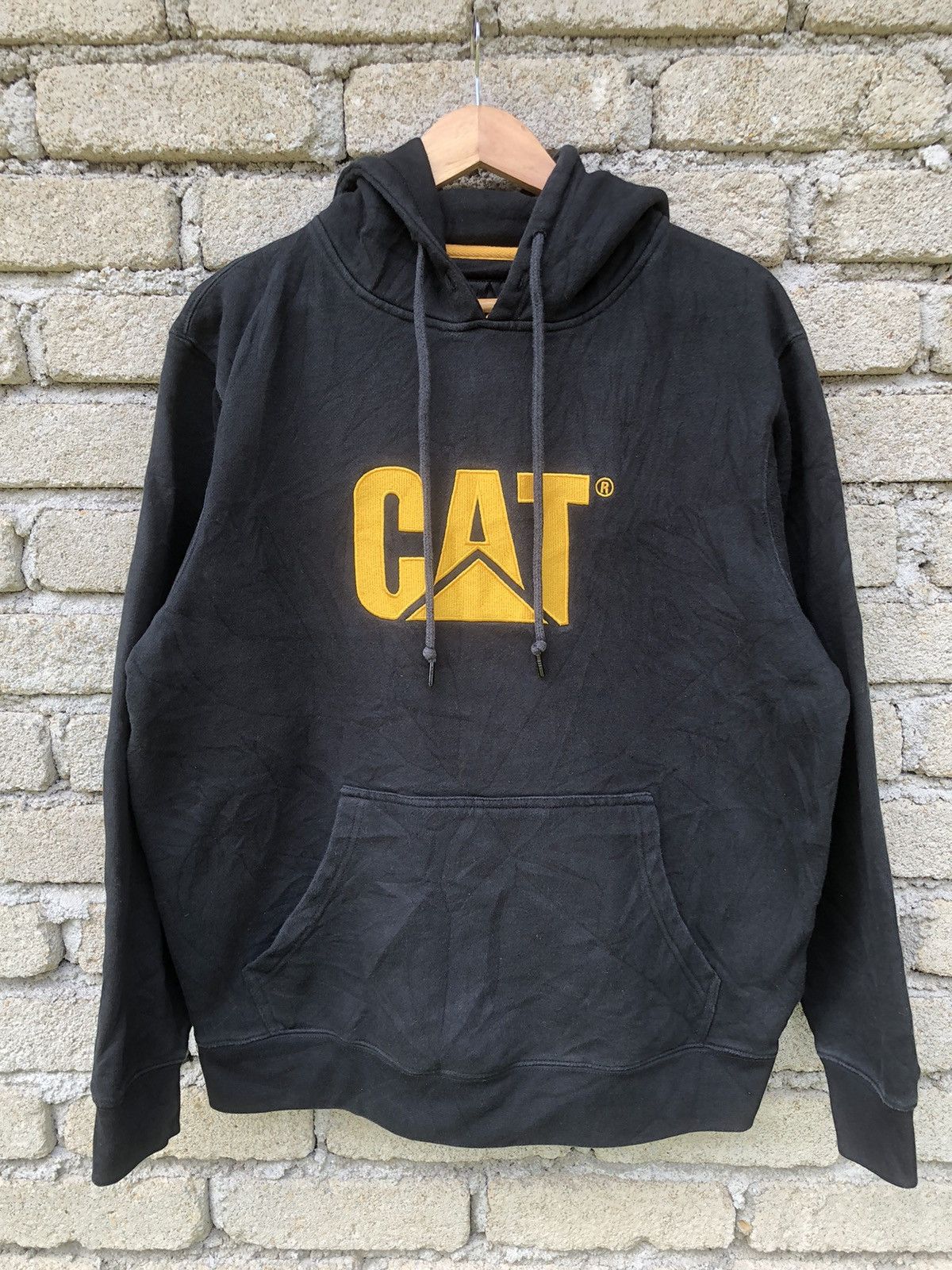 Carhartt × Japanese Brand Vintage Caterpillar Embrodered Centre Logo Hoodie Size US XL / EU 56 / 4 - 1 Thumbnail