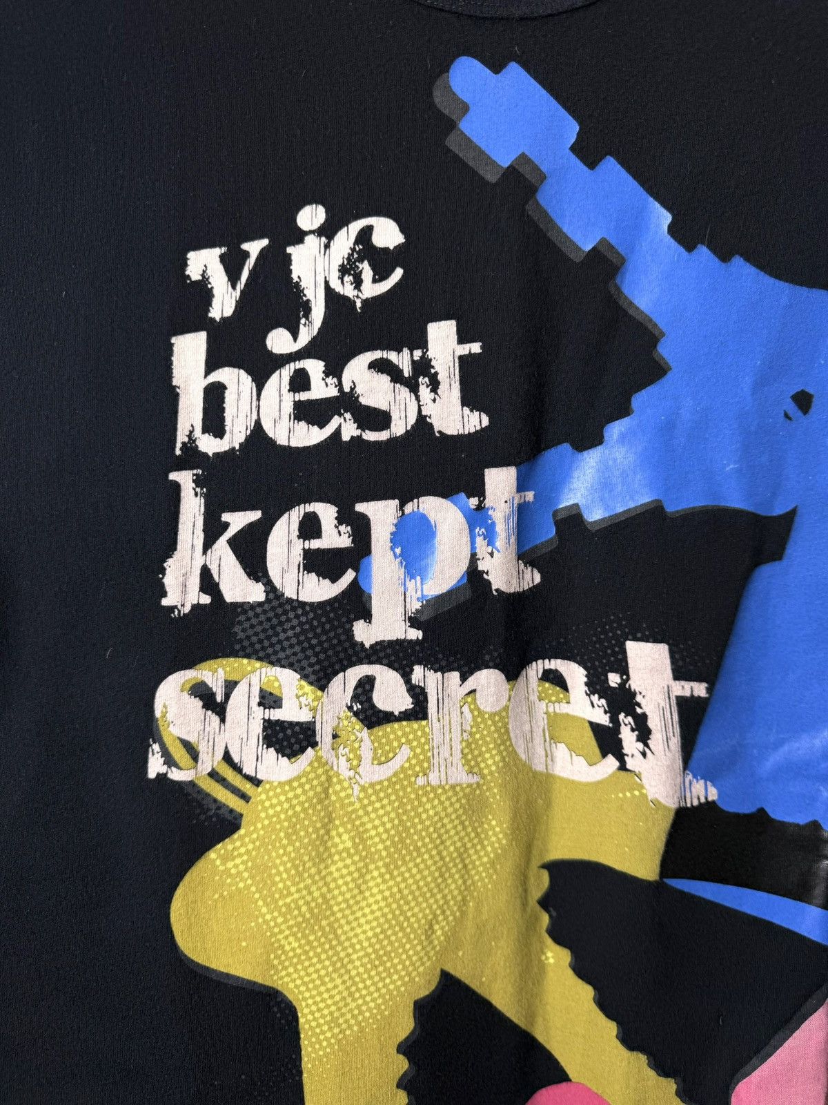 Versace Rare! Vintage VJC Versace Best Kept Secret Archive T Shirt Size US L / EU 52-54 / 3 - 2 Thumbnail