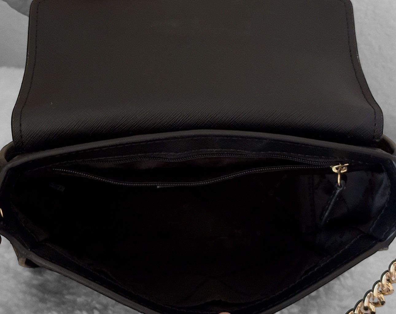 Michael Kors Michael Kors Black Leather Crossbody Bag Size ONE SIZE - 6 Thumbnail