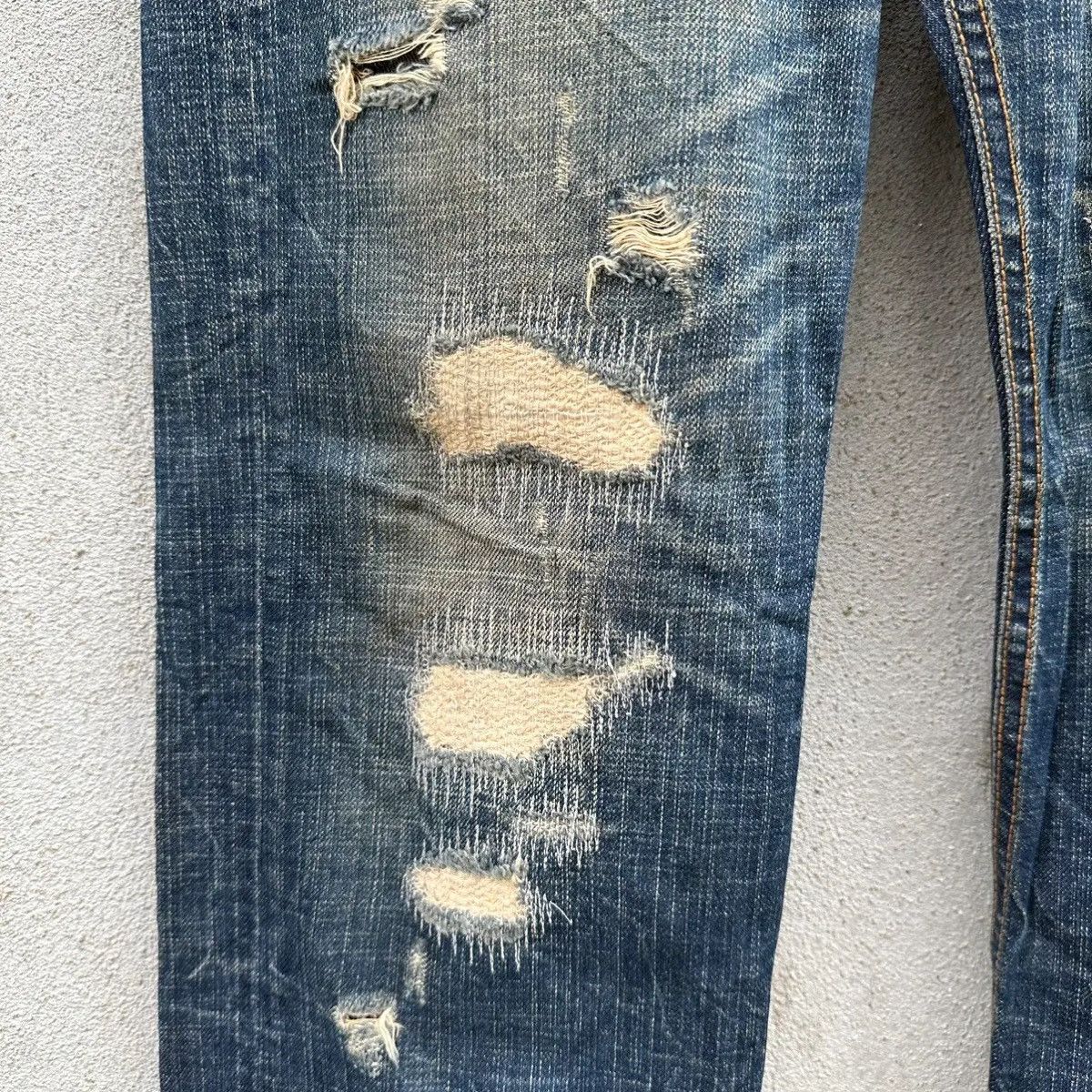 Japanese Brand JAPANESE TAKEO KIKUCHI JEANS RARE NICE FADING DENIM PANTS Size US 32 / EU 48 - 9 Thumbnail