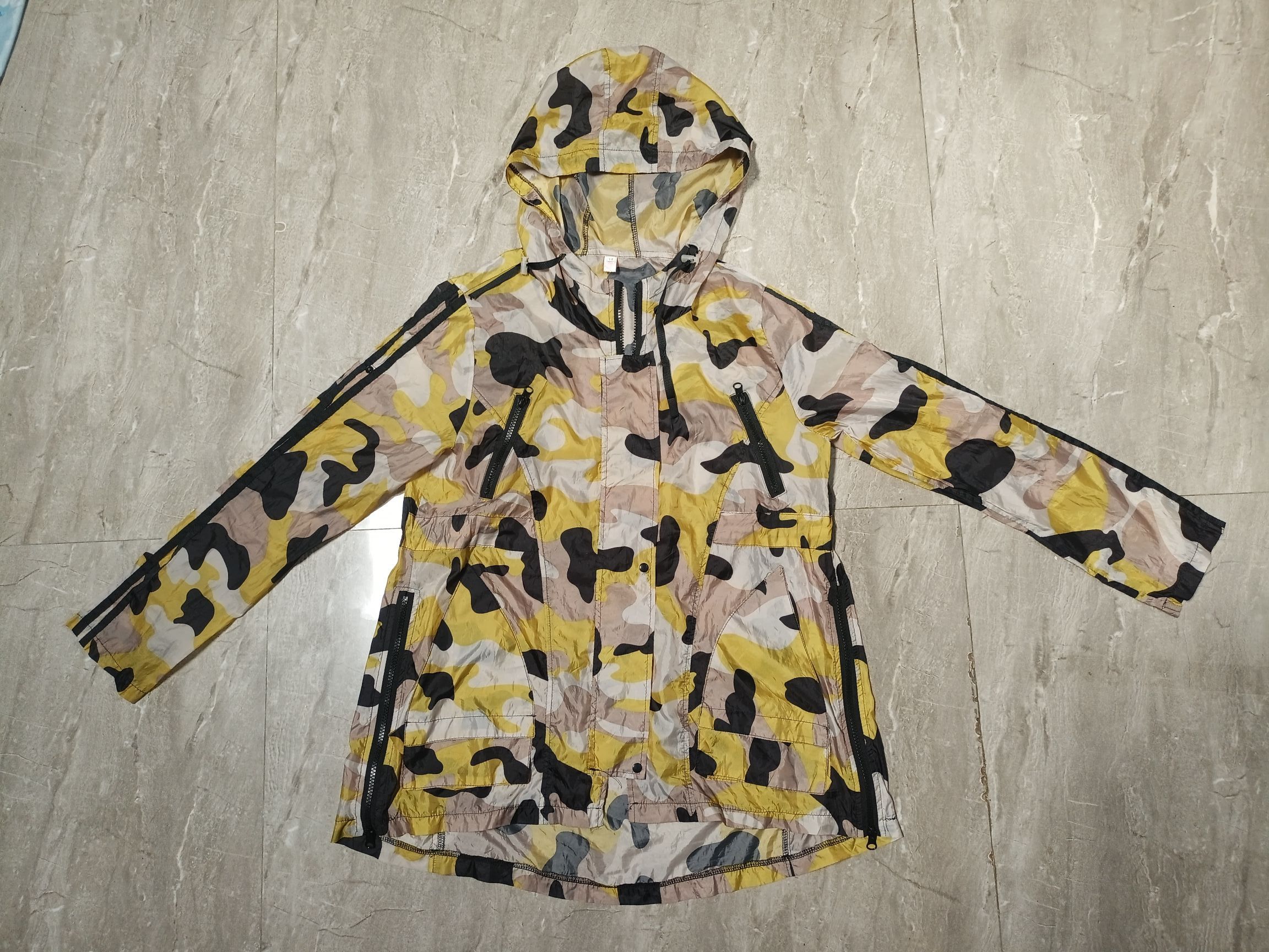Other Beautiful Multi Camo Light Jacket Size US M / EU 48-50 / 2 - 21 Thumbnail